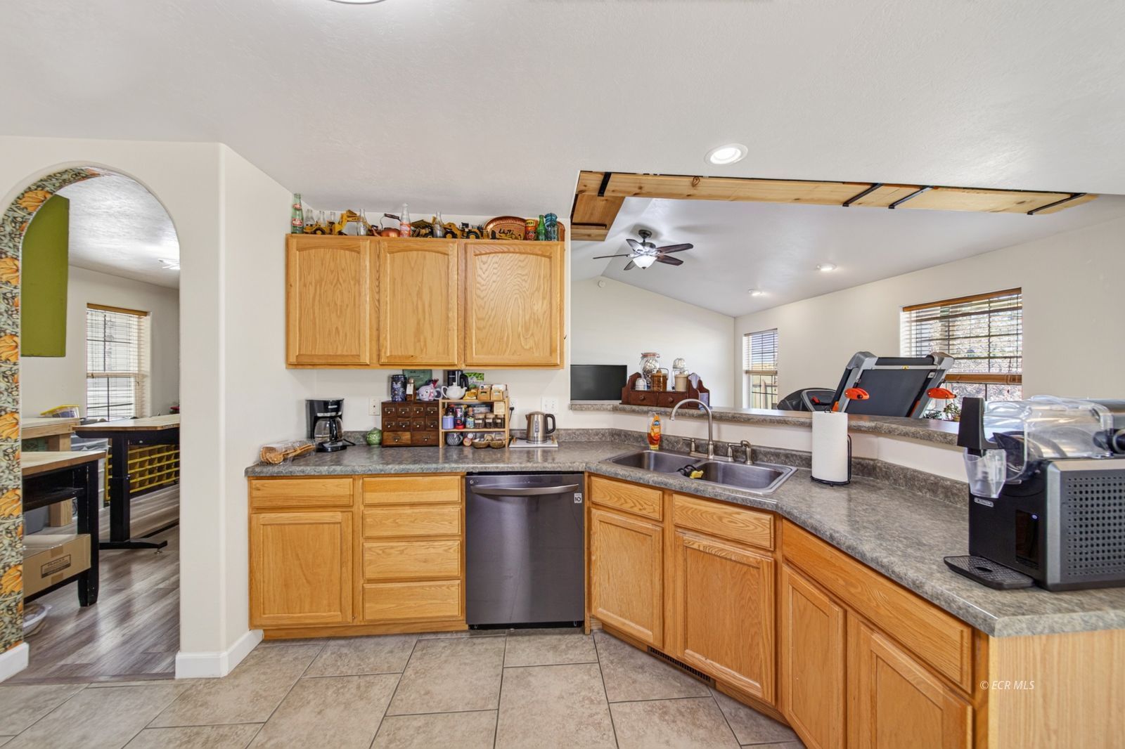 654 Wolcott Drive Property Photo 16