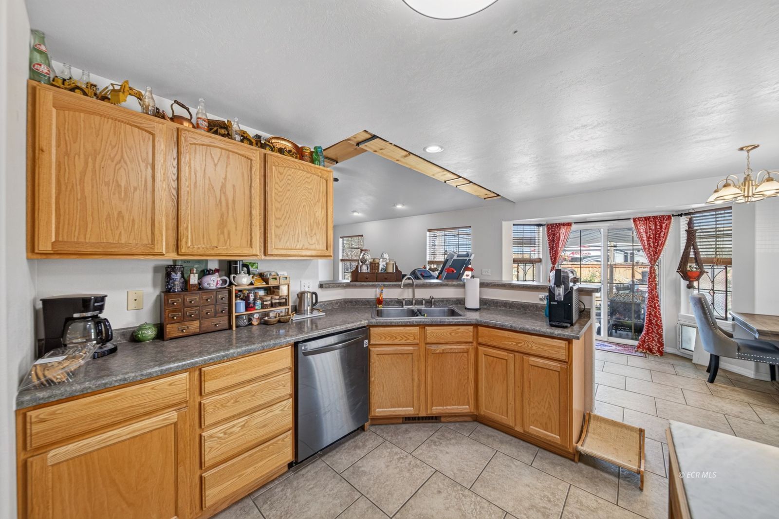654 Wolcott Drive Property Photo 17