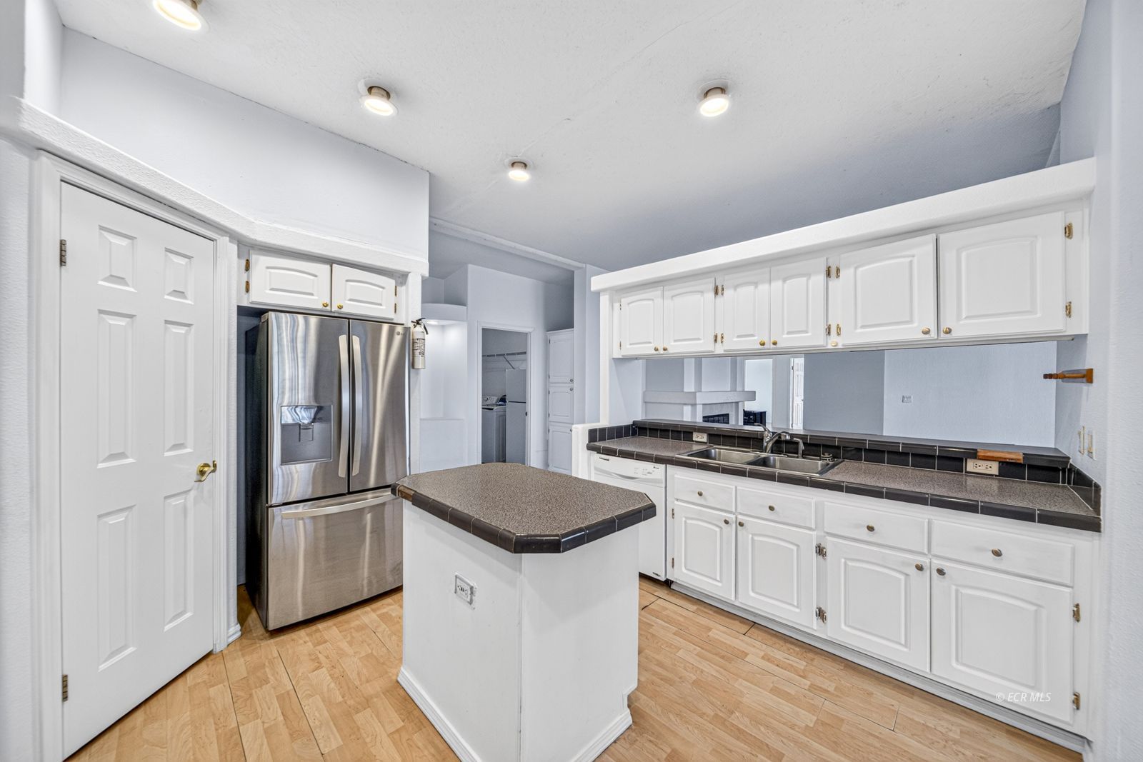 3884 Adobe Ranchos Drive Property Photo 8