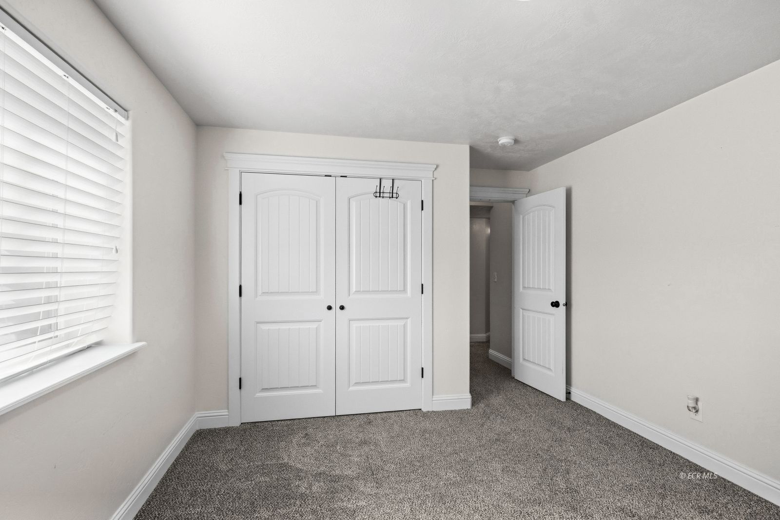 279 Flora Drive Property Photo 13