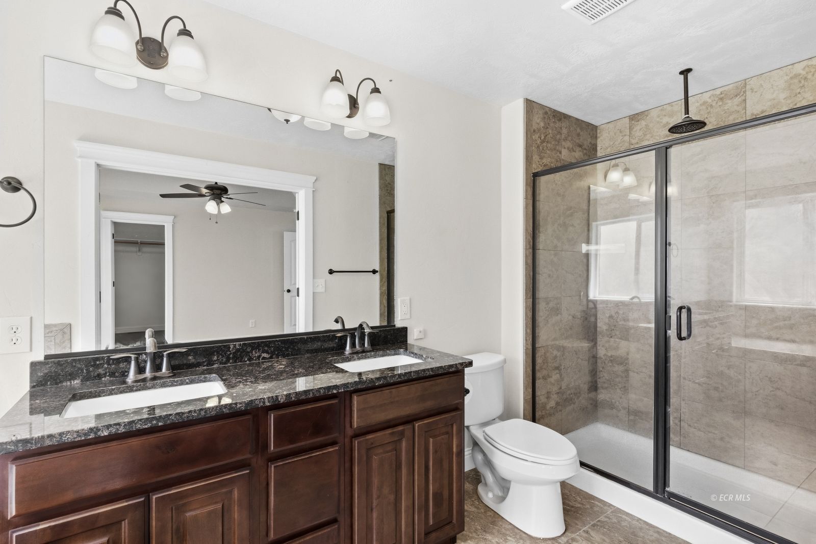 279 Flora Drive Property Photo 16