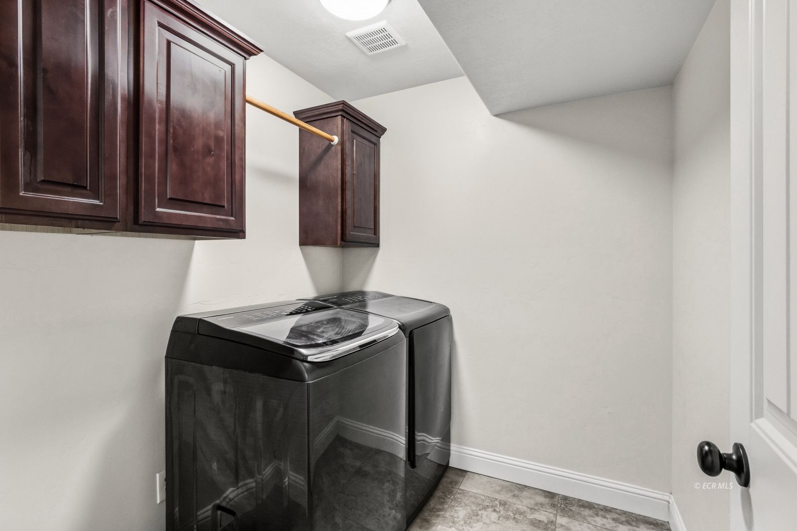 279 Flora Drive Property Photo 29