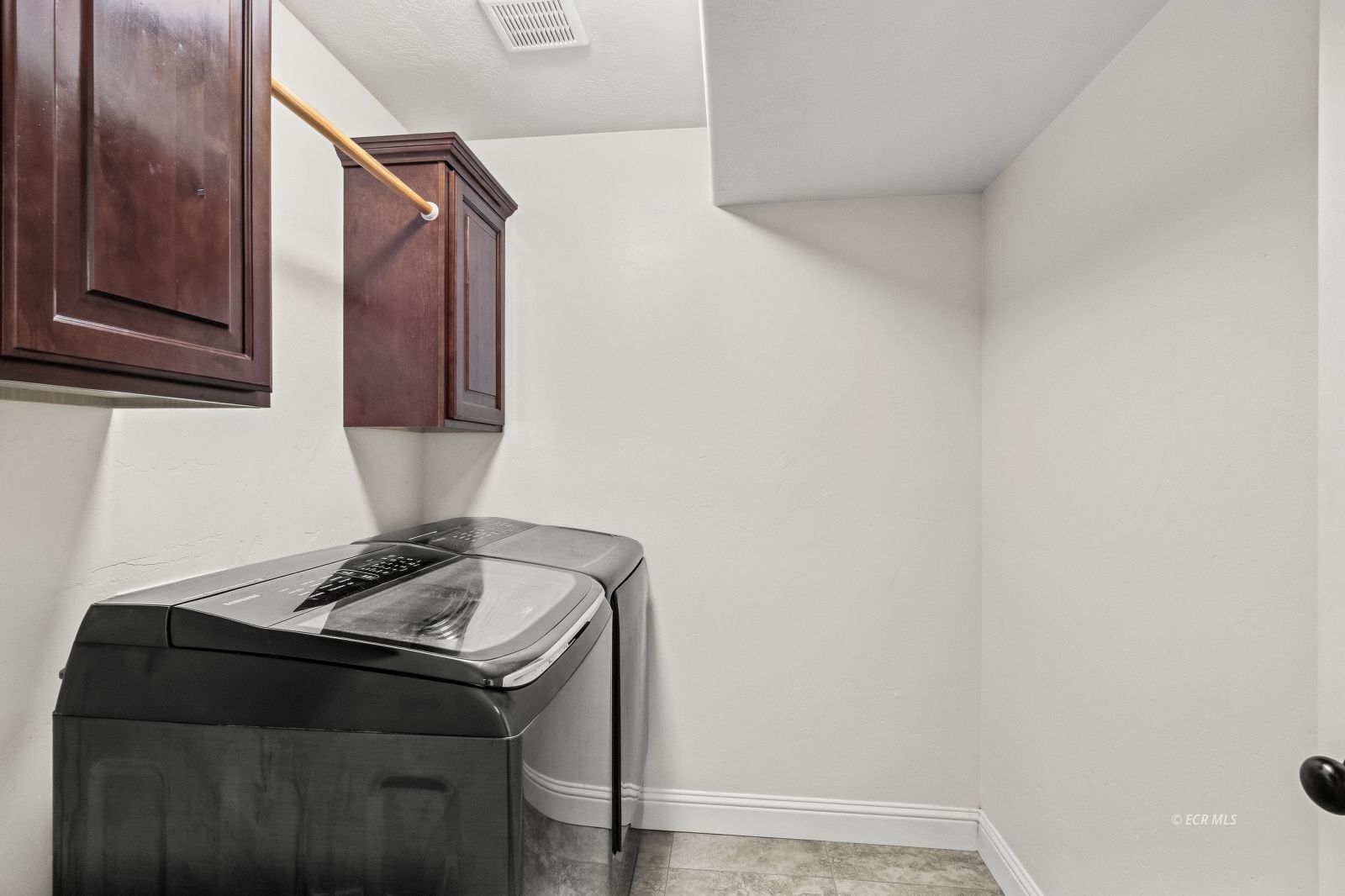 279 Flora Drive Property Photo 30