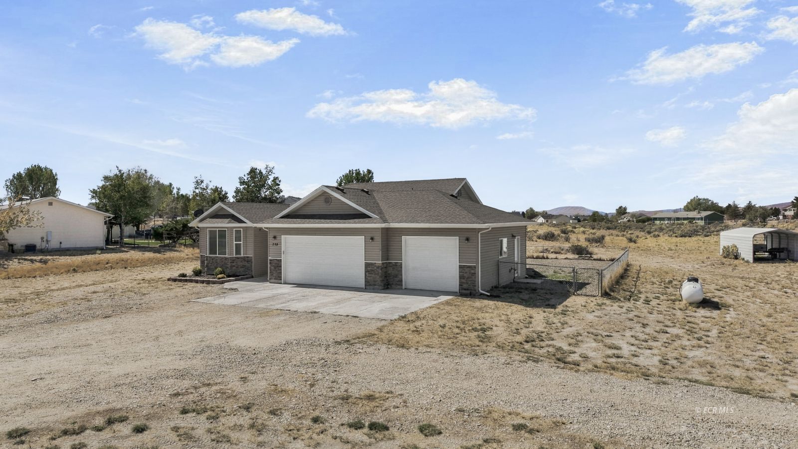 279 Flora Drive Property Photo 33