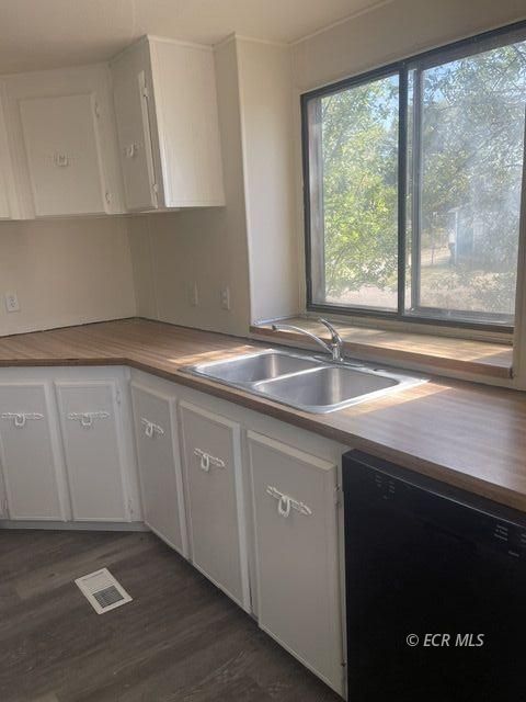 291 8th Street Property Photo 5