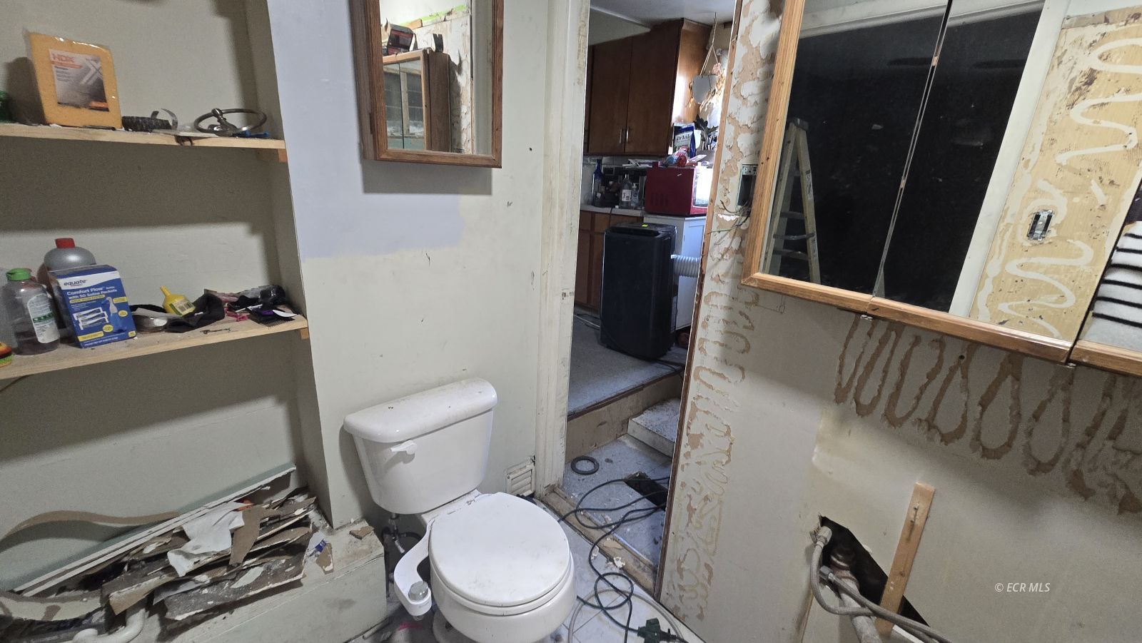 988 College Avenue Property Photo 32