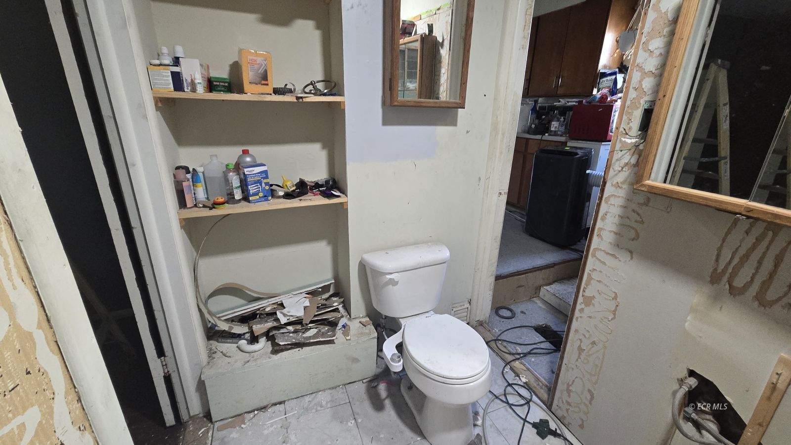 988 College Avenue Property Photo 33