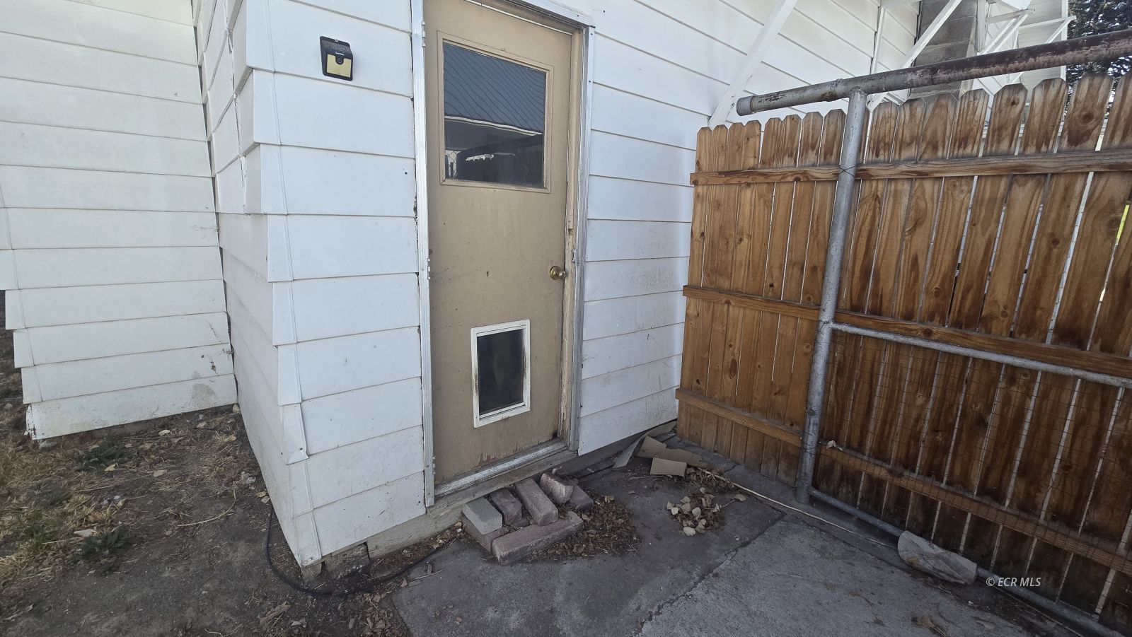 988 College Avenue Property Photo 34