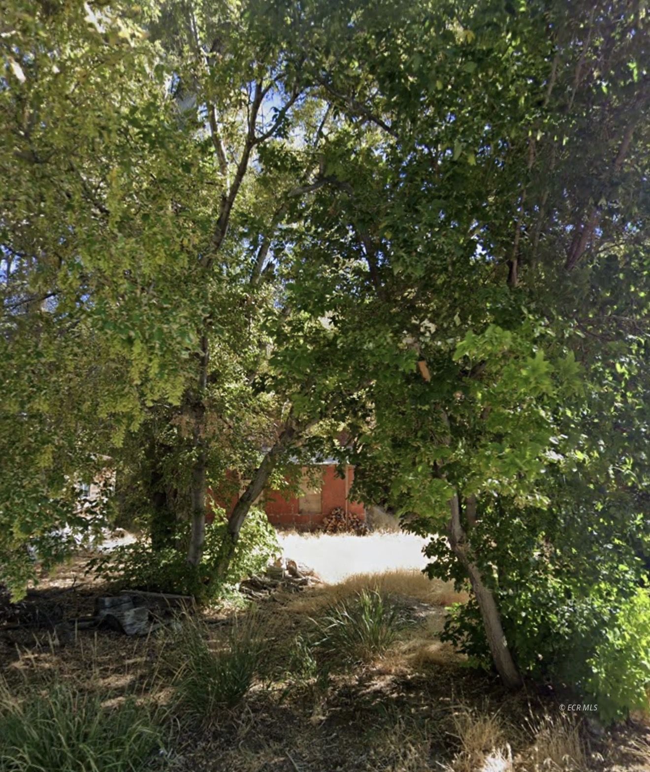 31 N Spring Street Property Photo 1
