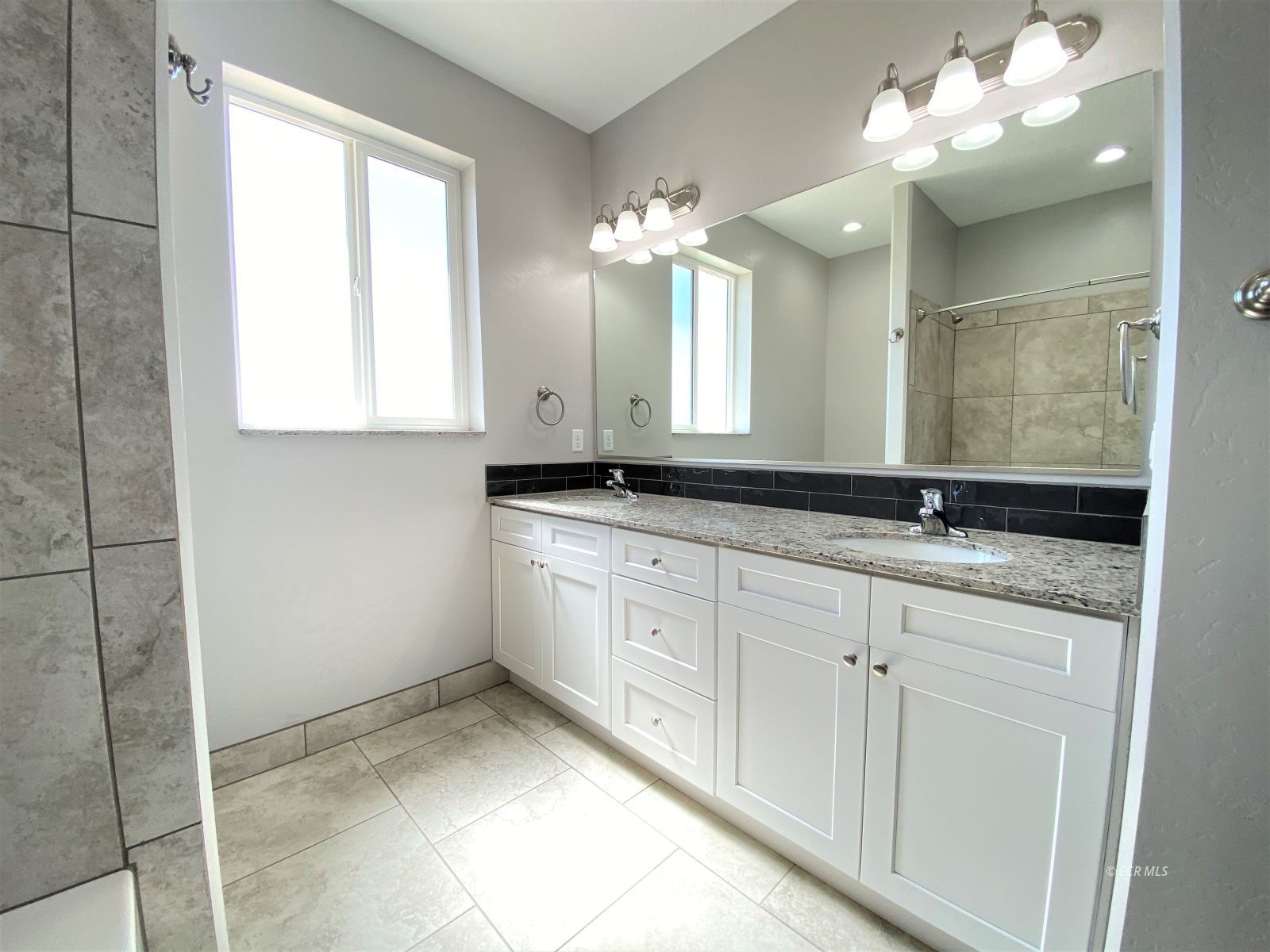 Lot B6 Ridgeway Drive Property Photo 14