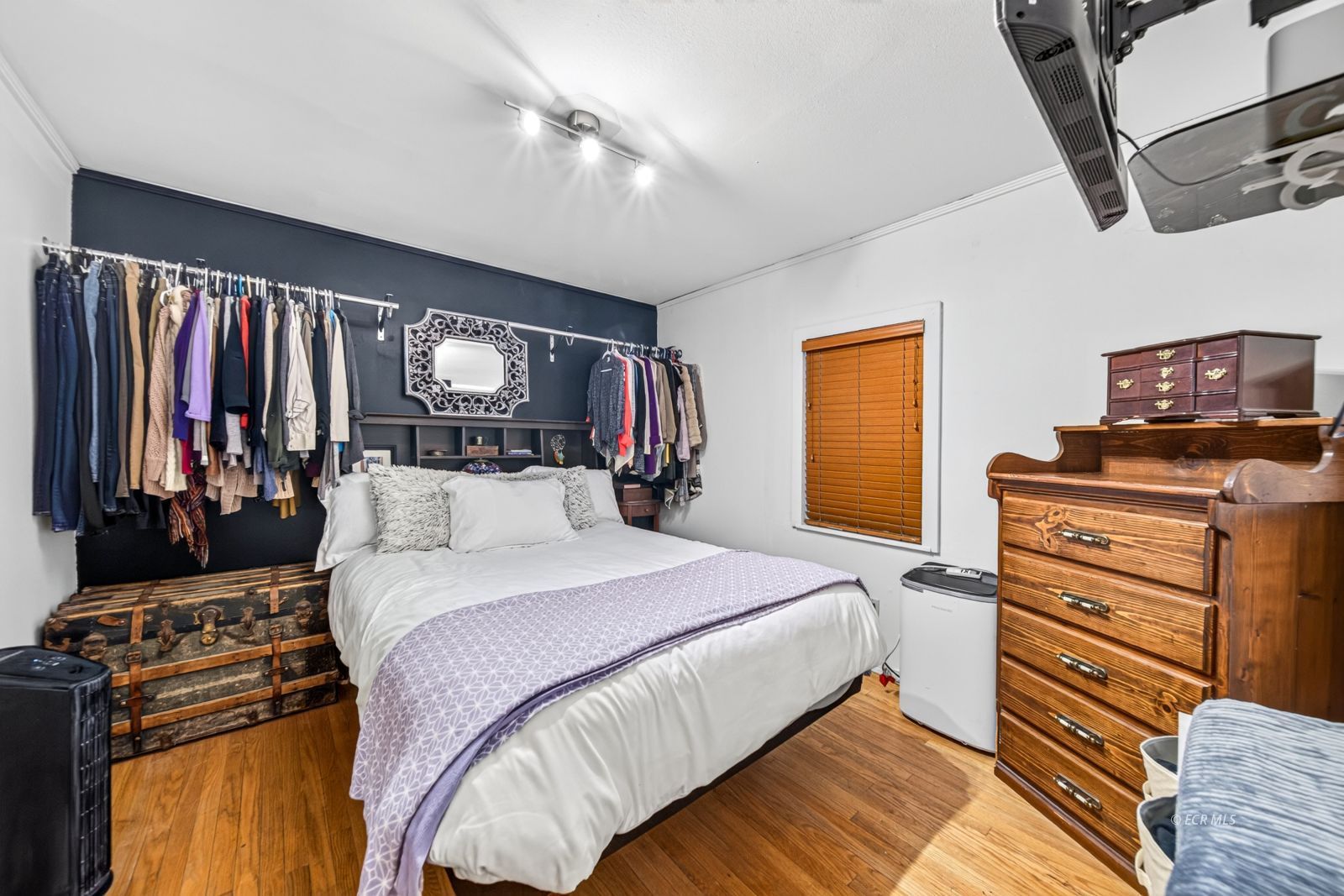 811 Cedar Street Property Photo 26