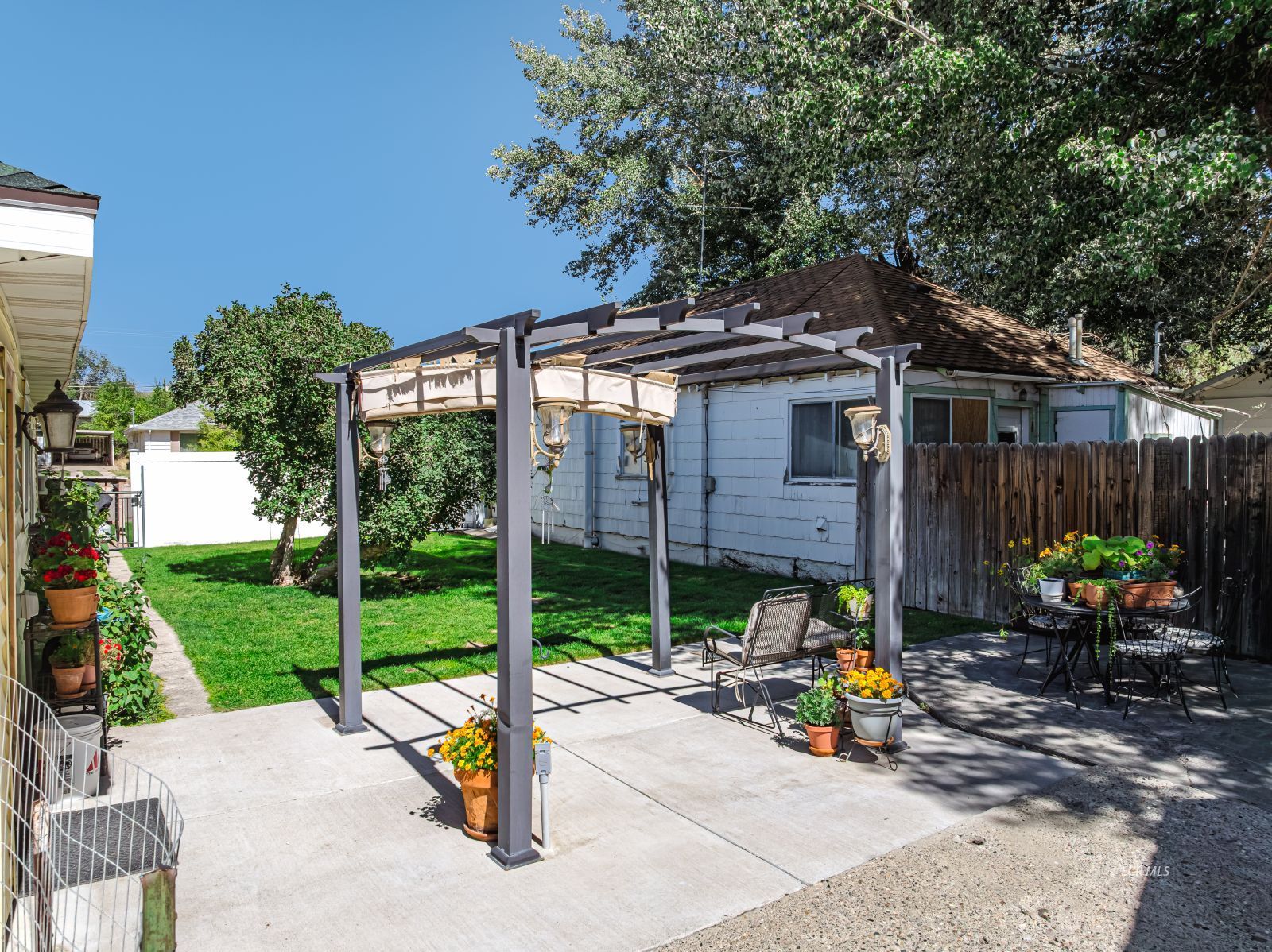 811 Cedar Street Property Photo 40