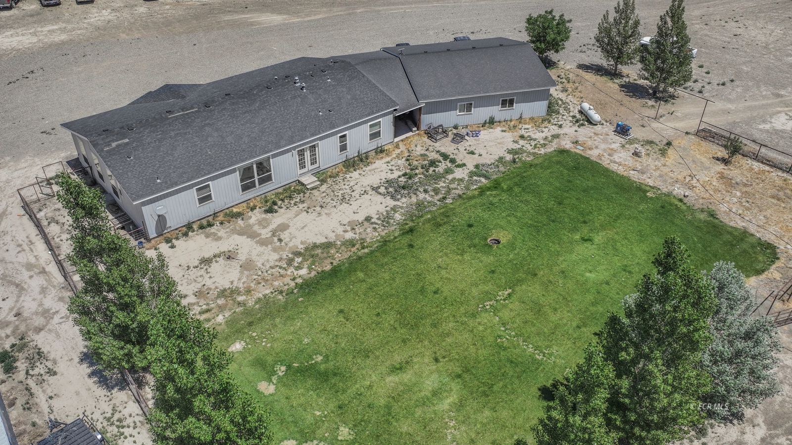 2900 Van Diest Road Property Photo 4