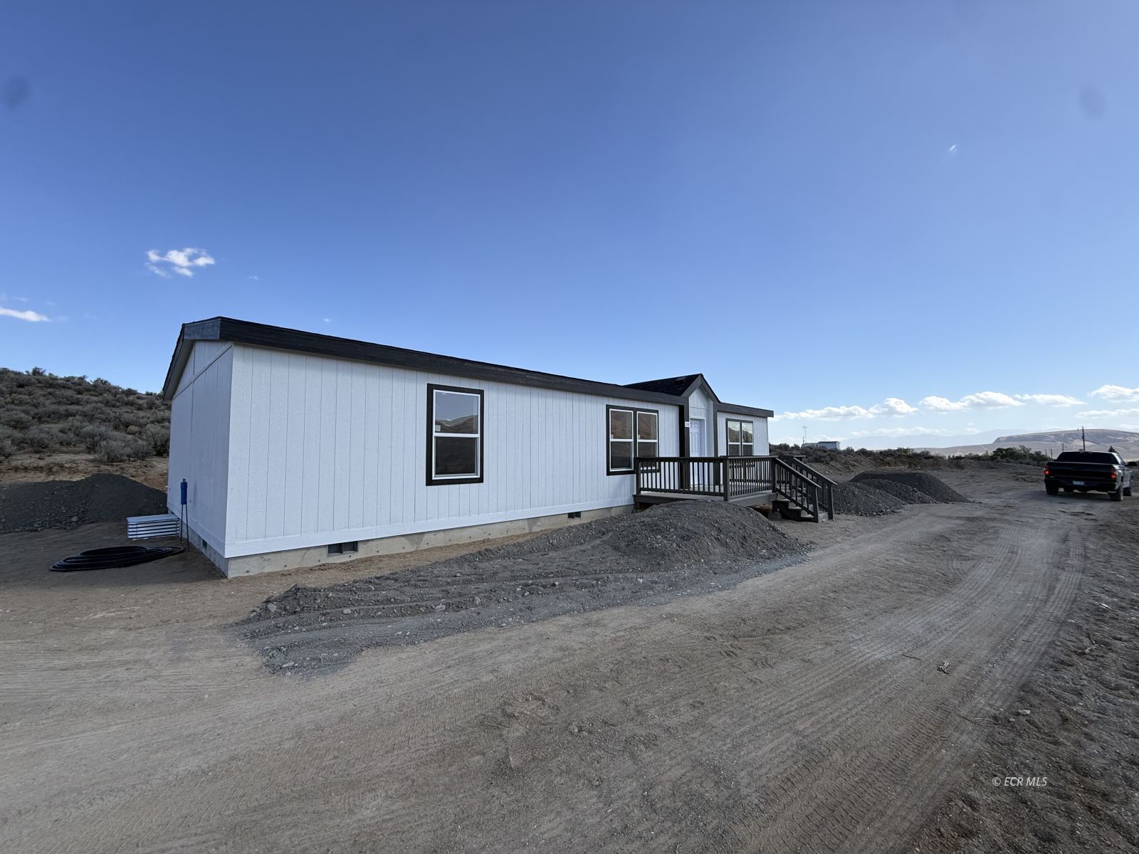 5245 Flower Drive Property Photo 2