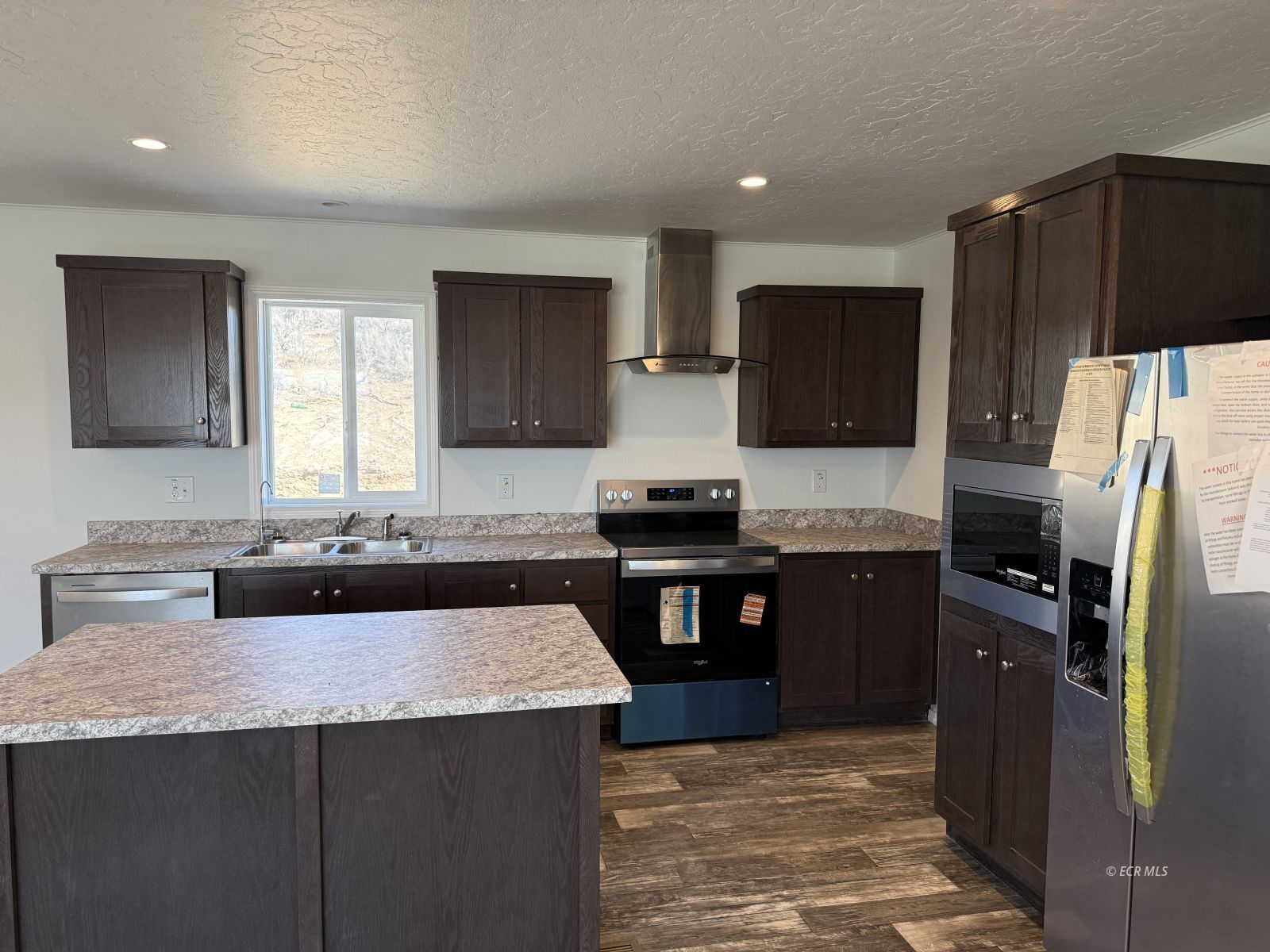 5245 Flower Drive Property Photo 8