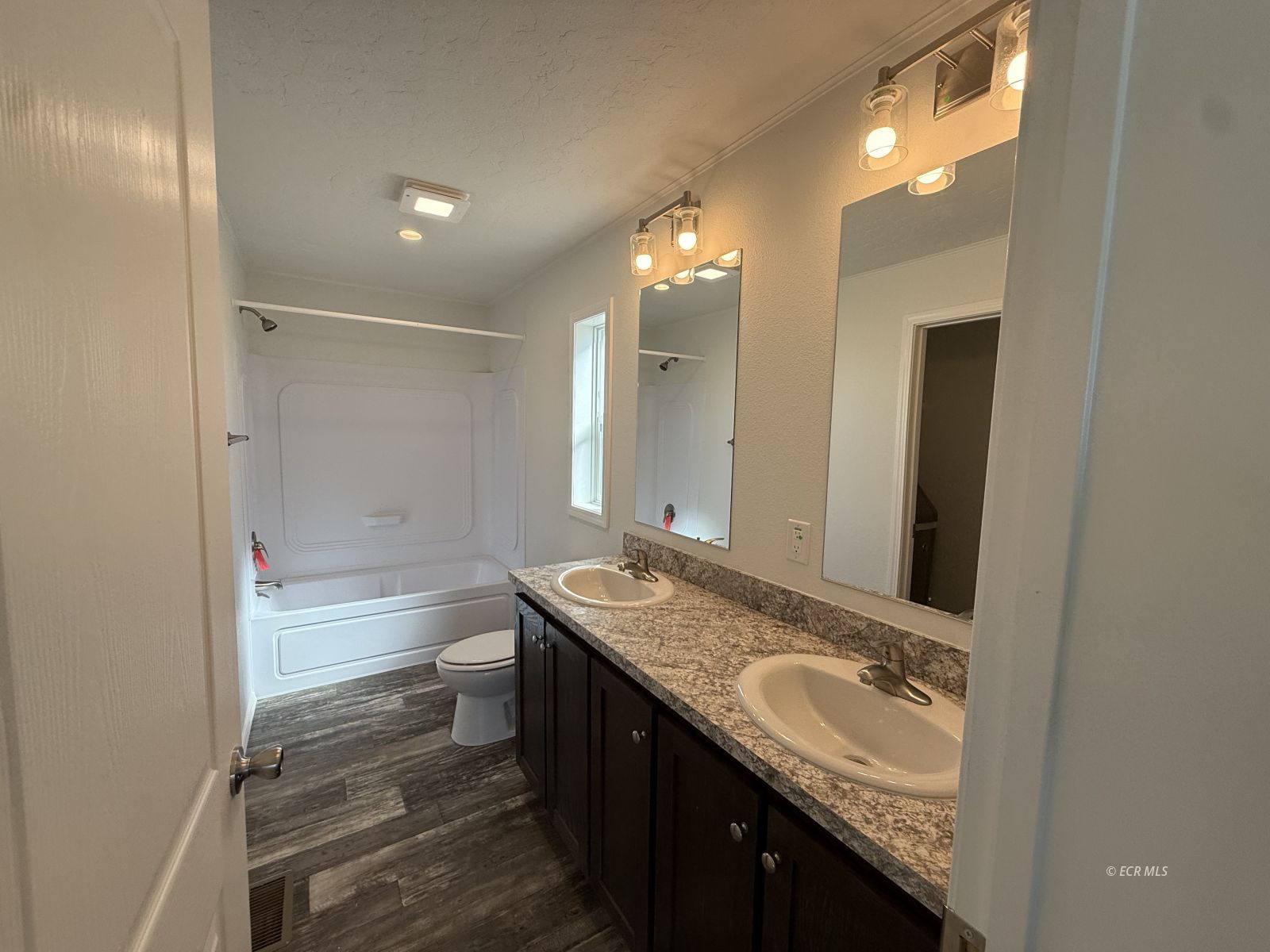 5245 Flower Drive Property Photo 13