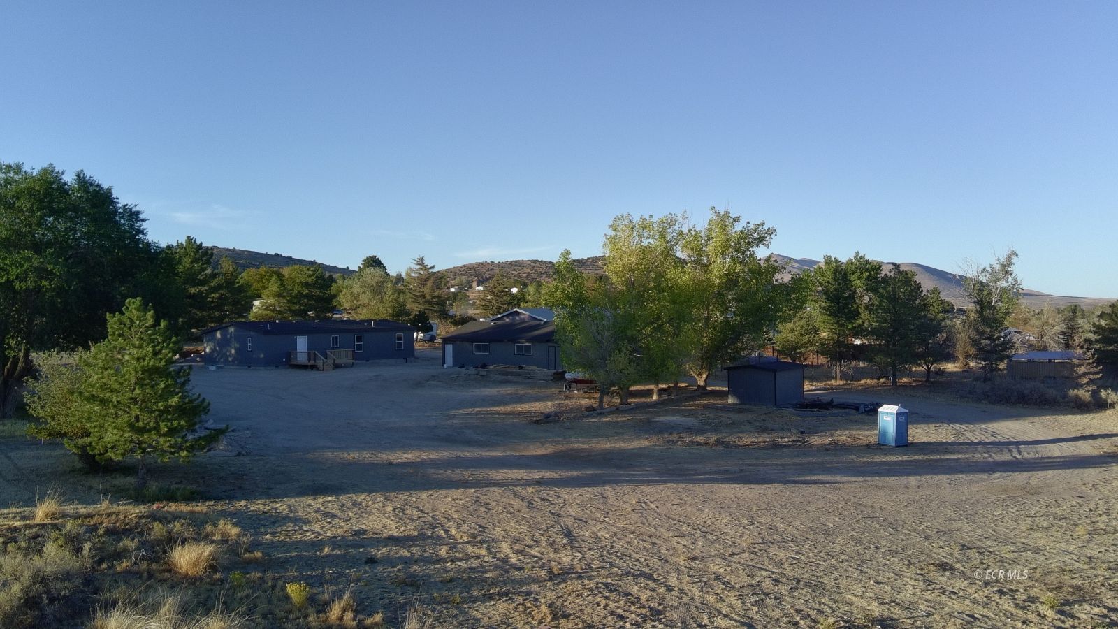 658 Spring Valley Parkway Property Photo 4