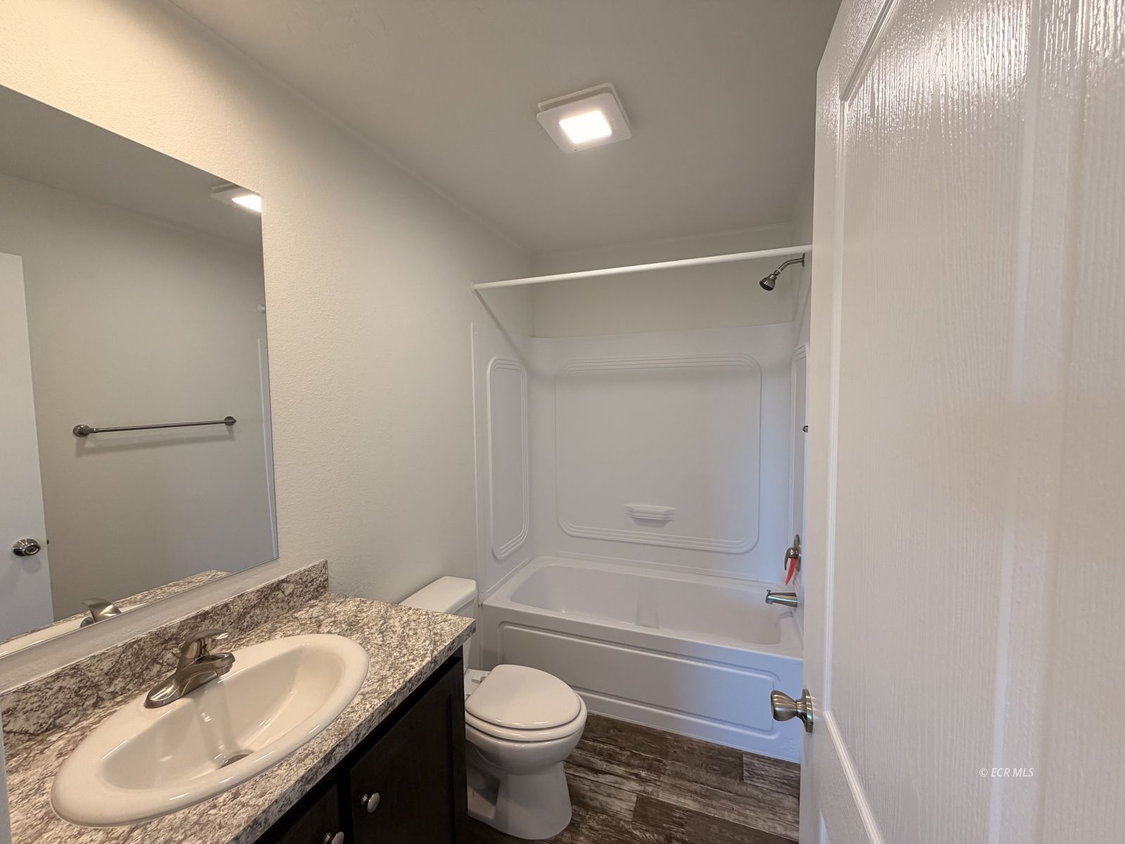 658 Spring Valley Parkway Property Photo 11