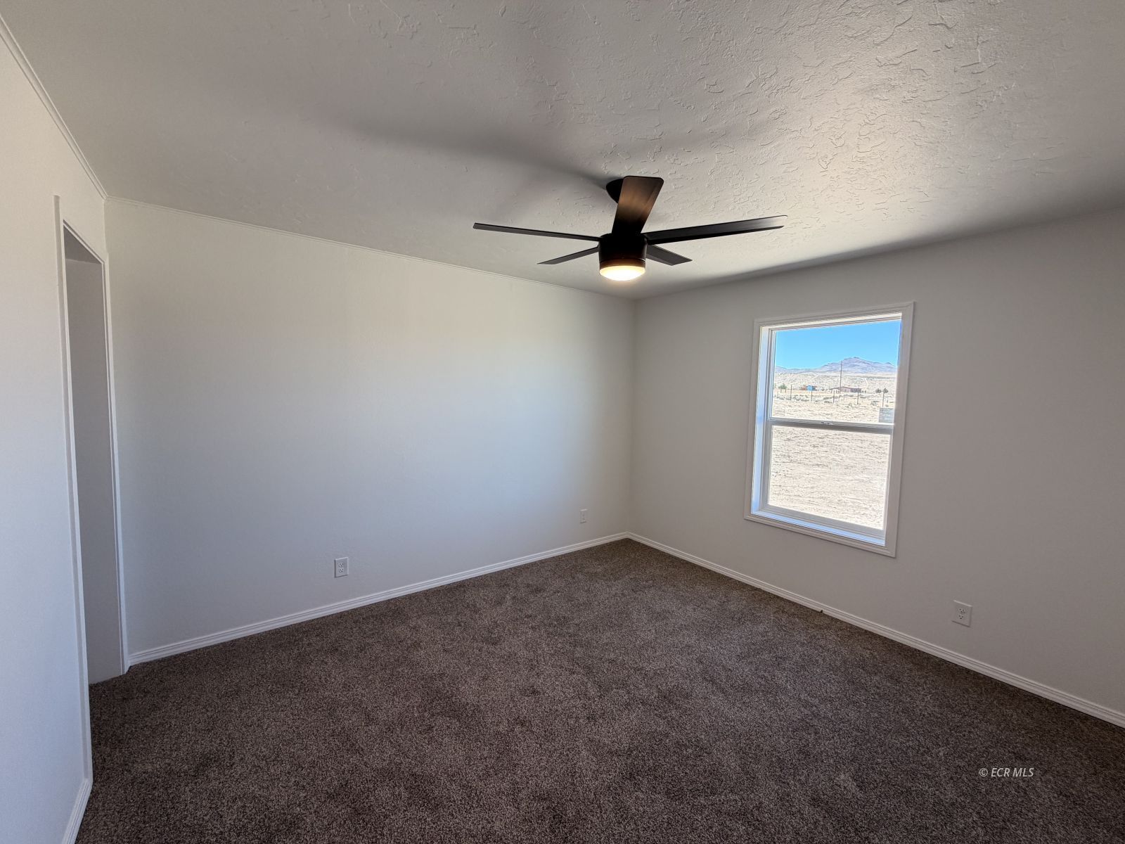 658 Spring Valley Parkway Property Photo 12