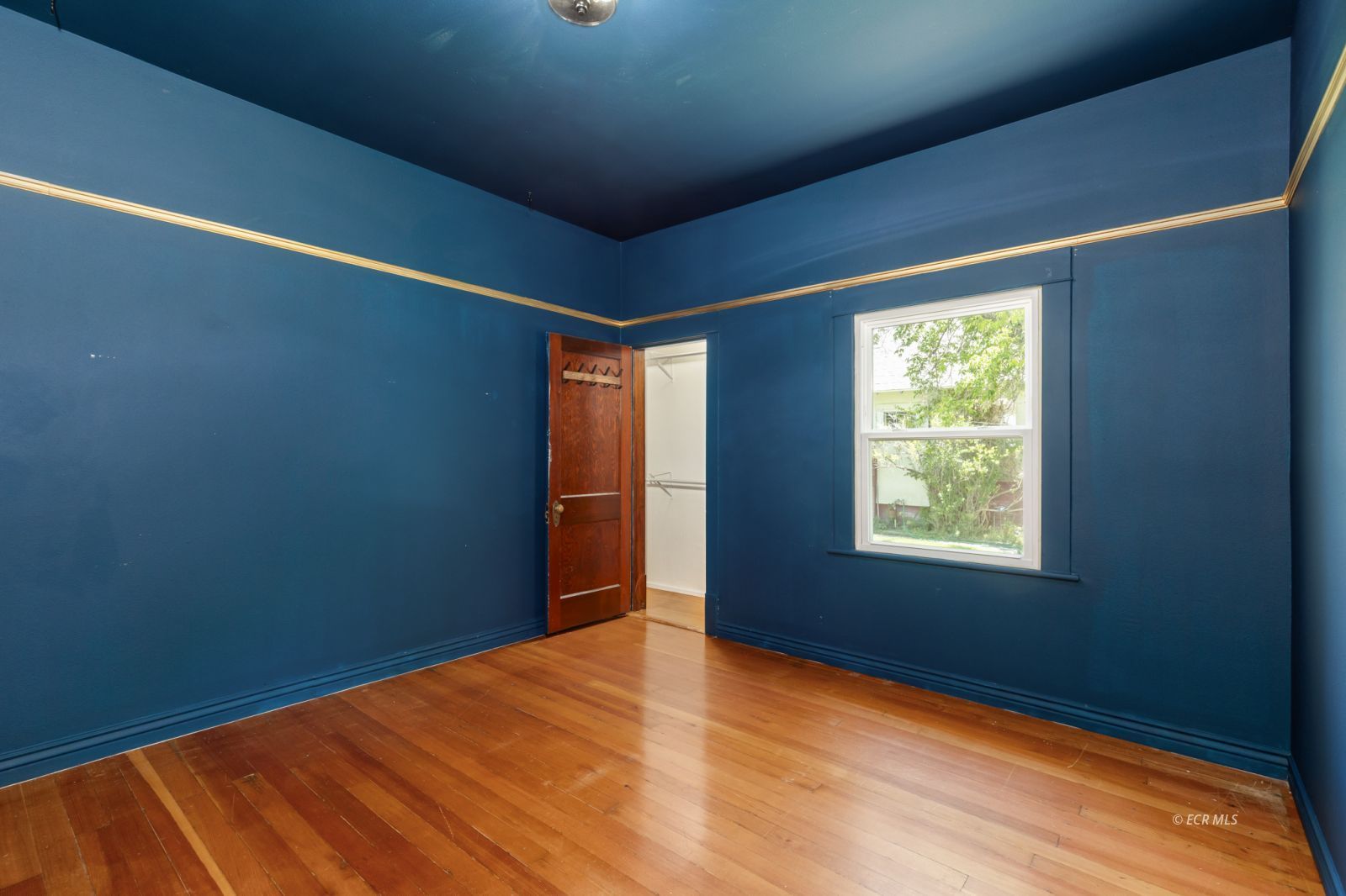 360 New Pine Street Property Photo 32