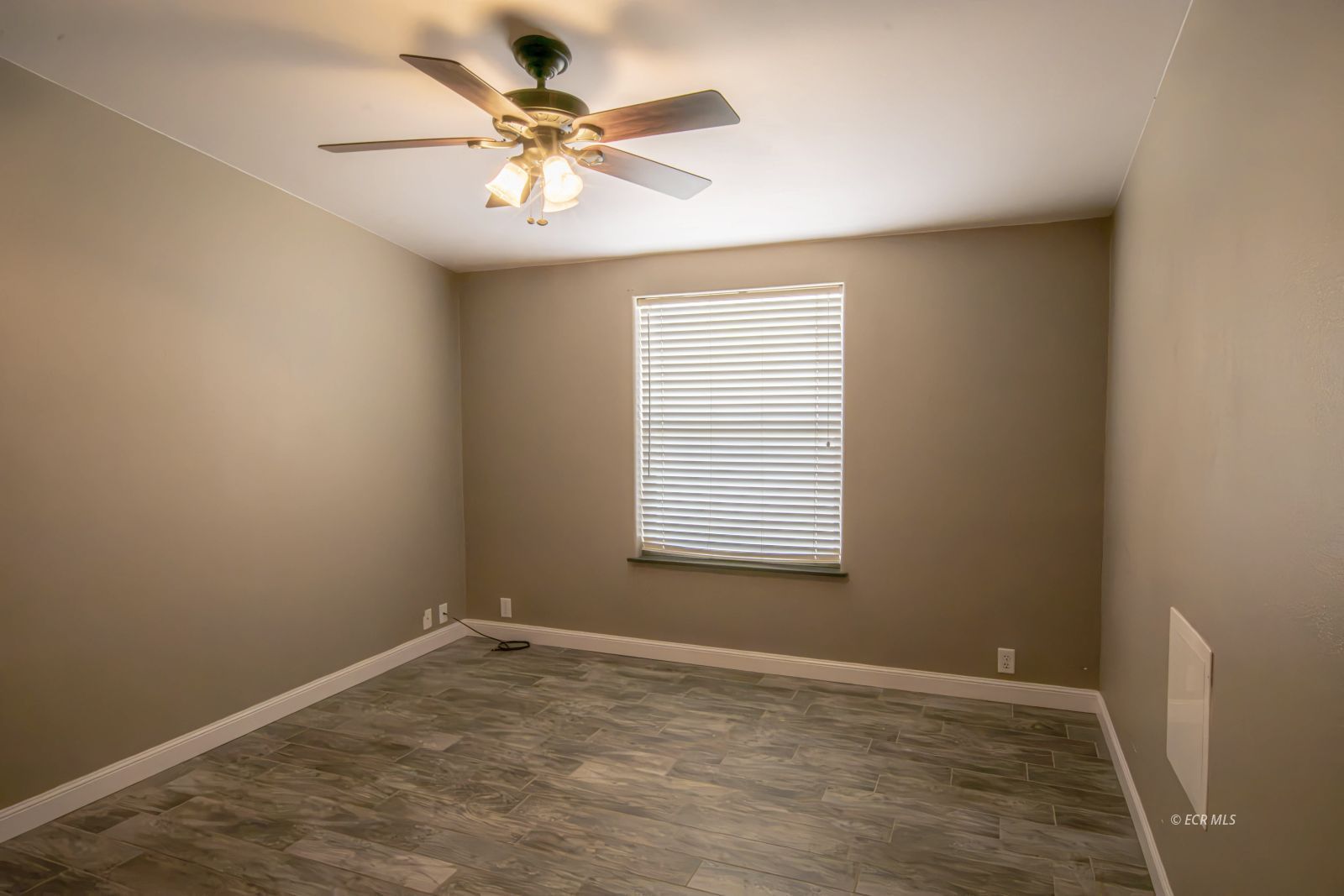 10725 Spur Street Property Photo 20