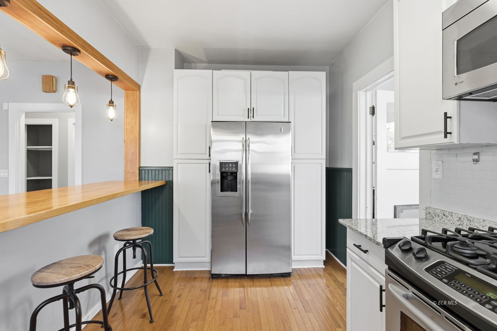 597 4th Street Property Photo 15