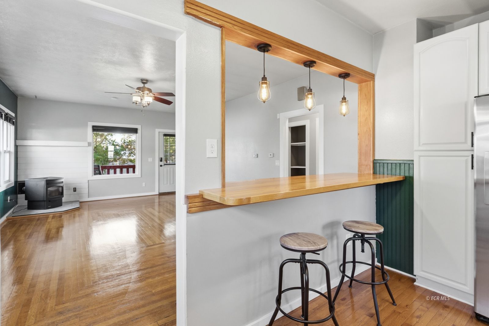 597 4th Street Property Photo 16