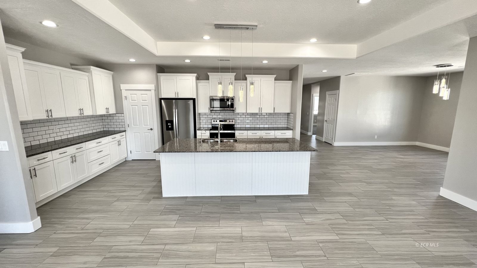 661 Burro Bay Property Photo 3