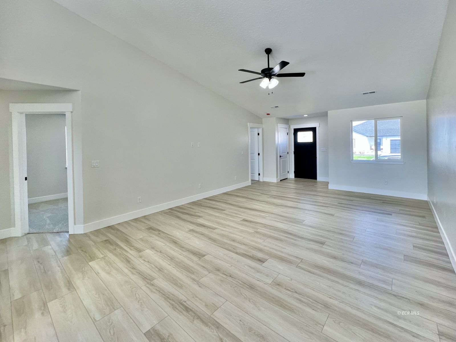 609 Westcott Drive Property Photo 4