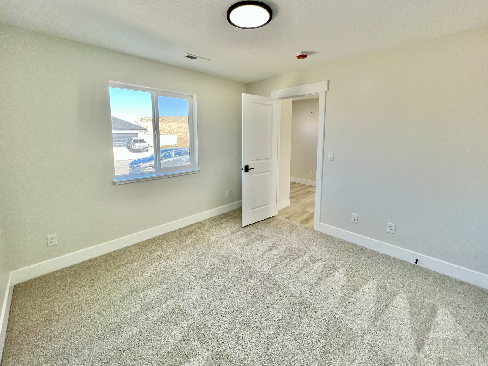 609 Westcott Drive Property Photo 8