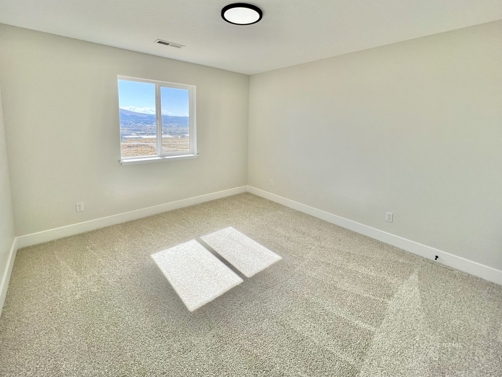 609 Westcott Drive Property Photo 15