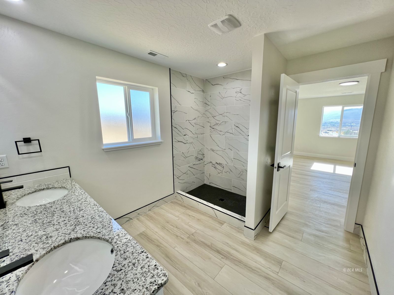 609 Westcott Drive Property Photo 20