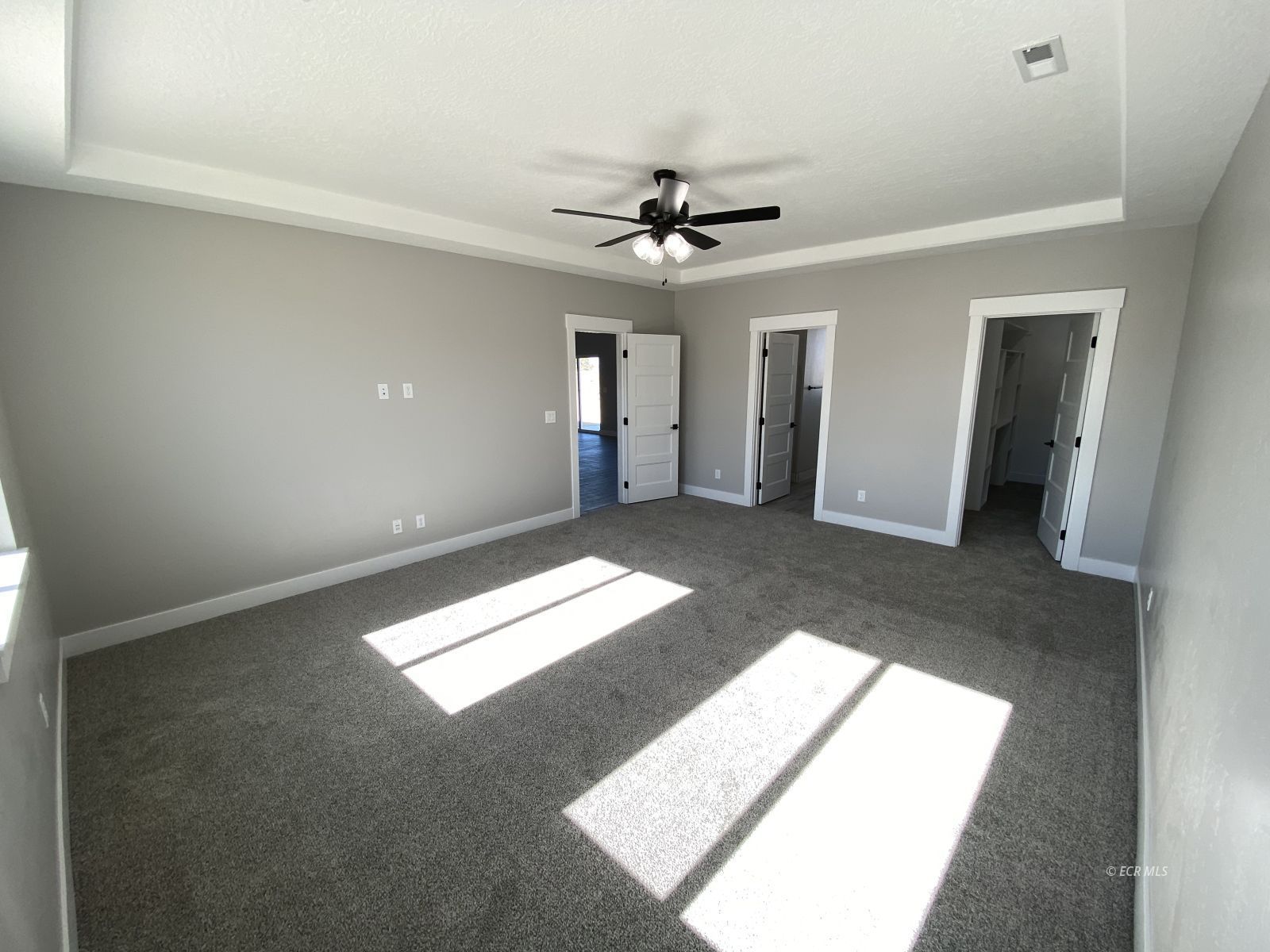 488 Flora Plaza Property Photo 17