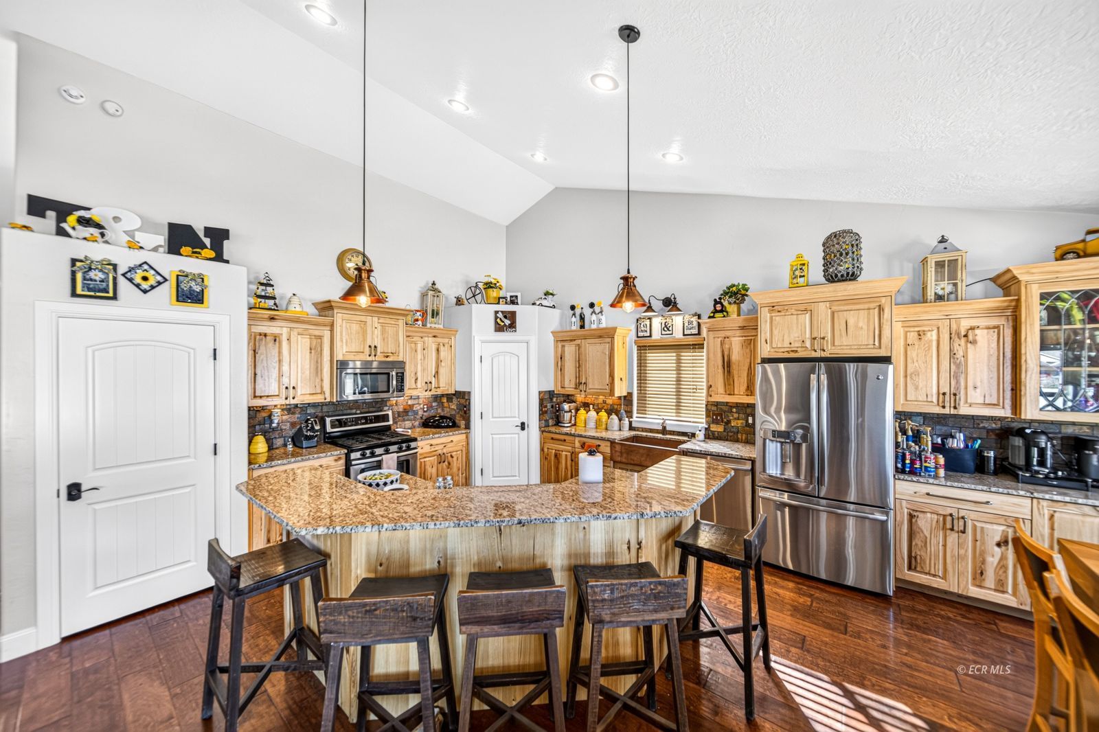 206 Brookwood Drive Property Photo 12