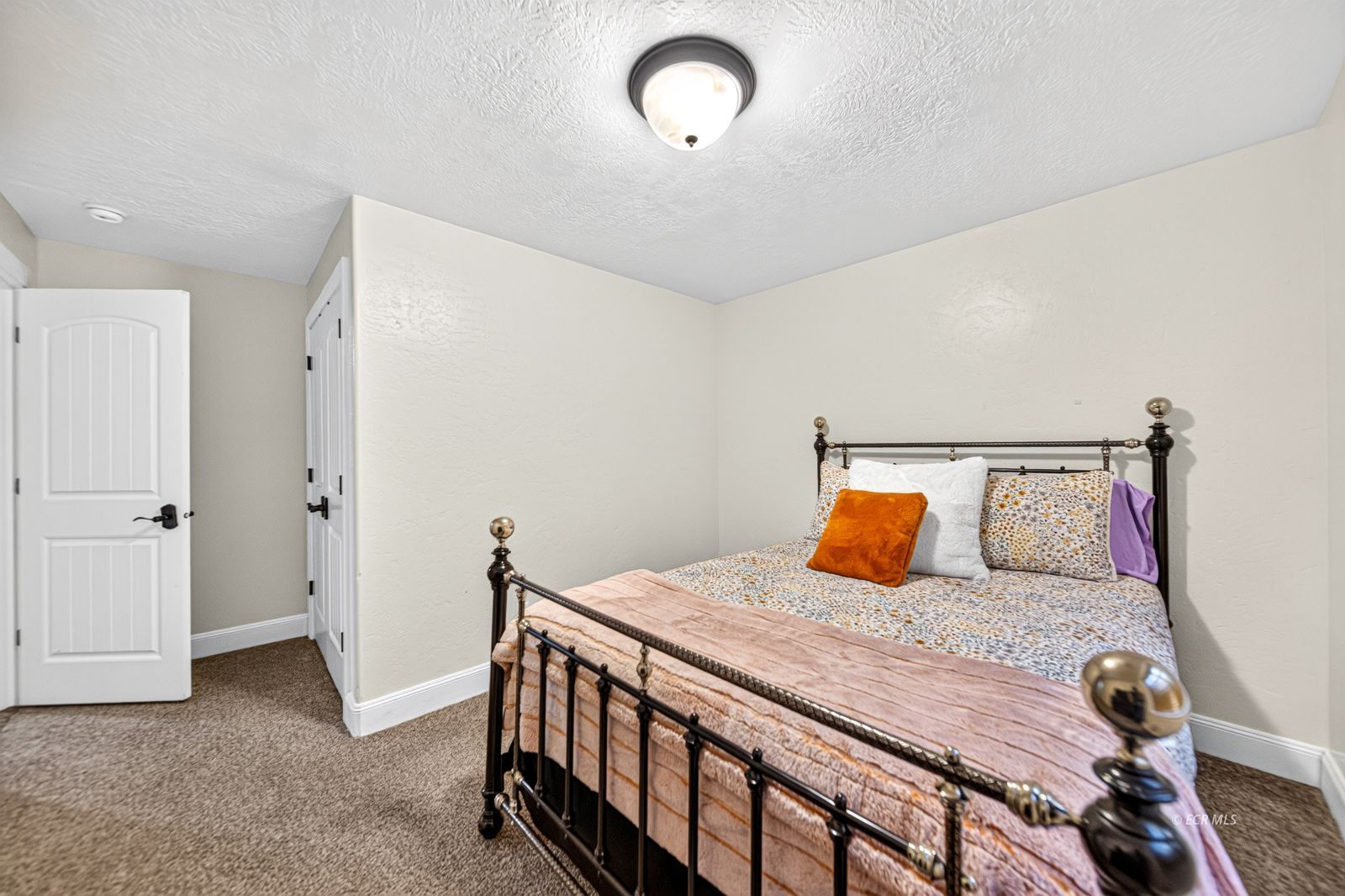206 Brookwood Drive Property Photo 33