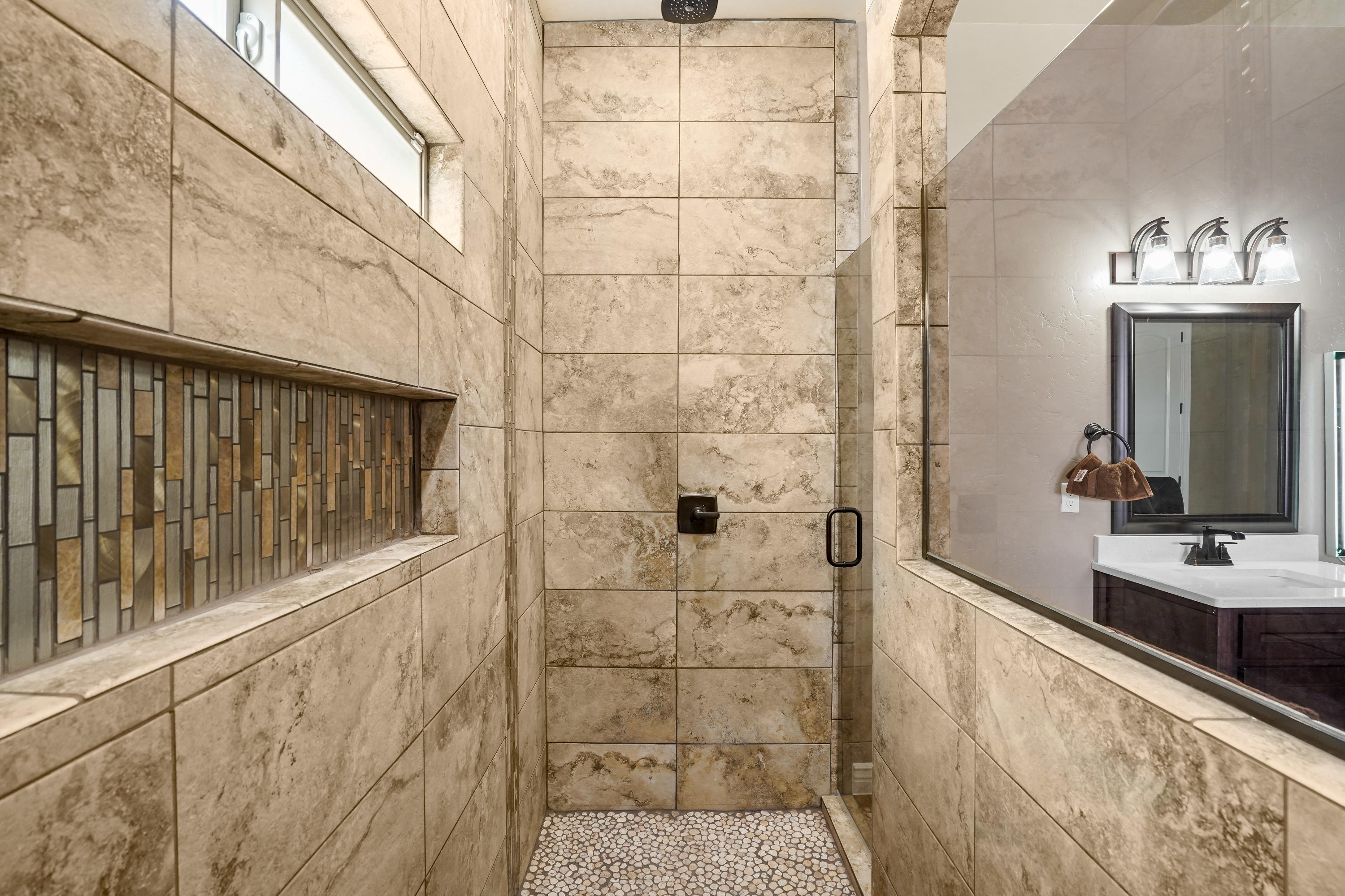 2425 Cesar Cordova Place Property Photo 46