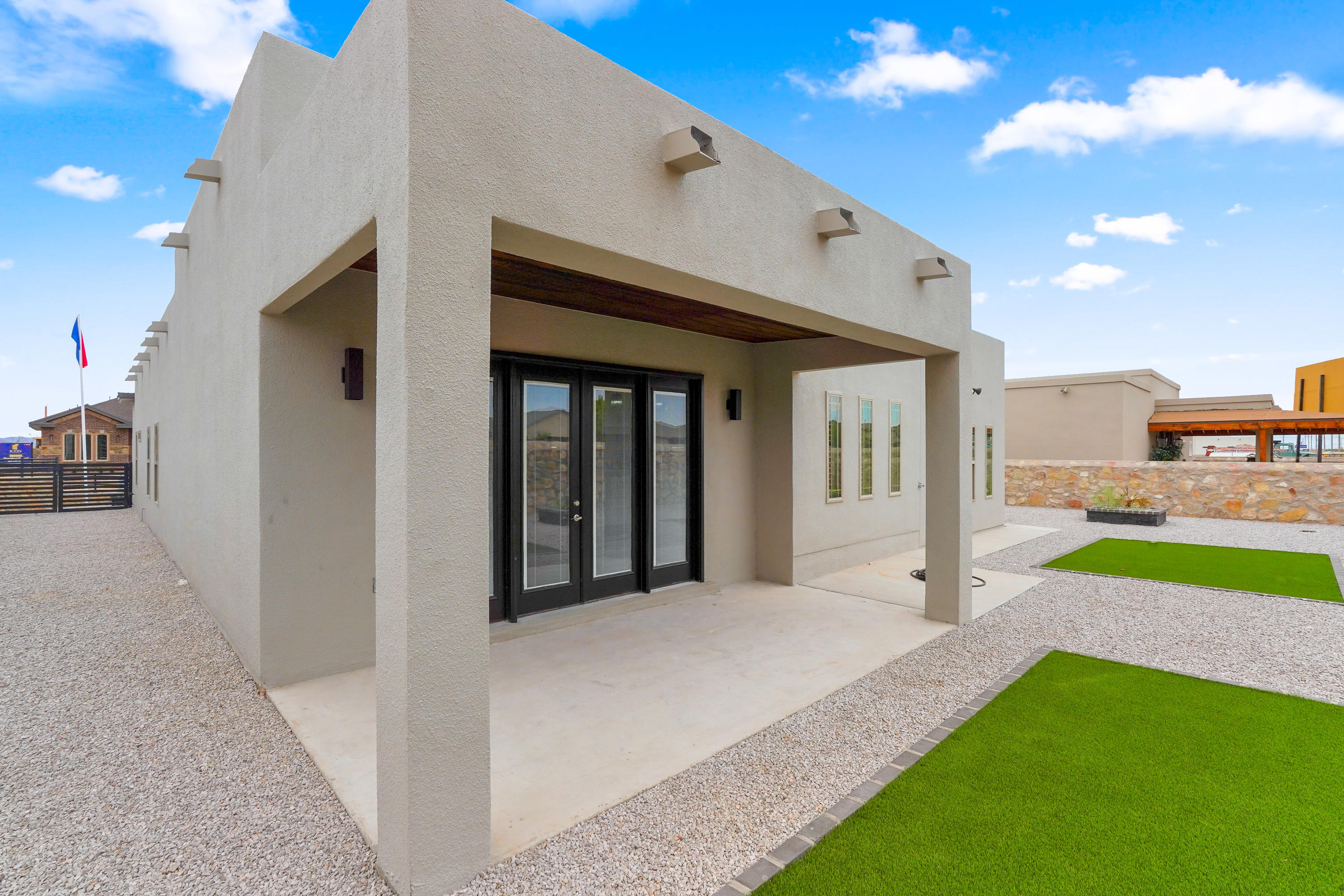 2429 Cesar Cordova Place Property Photo 55