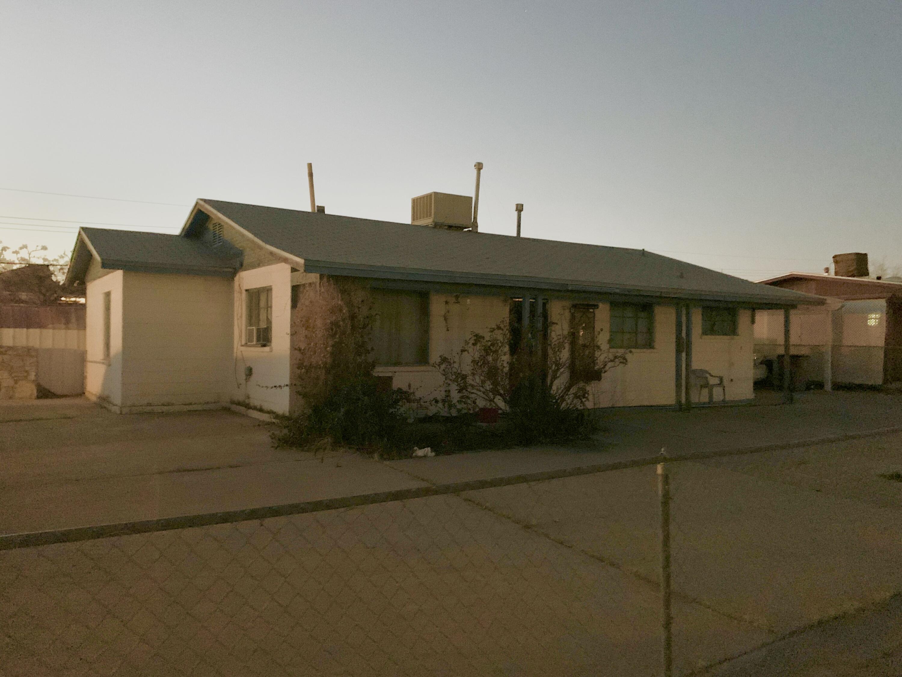 1109 Del Monte Street Property Photo 2