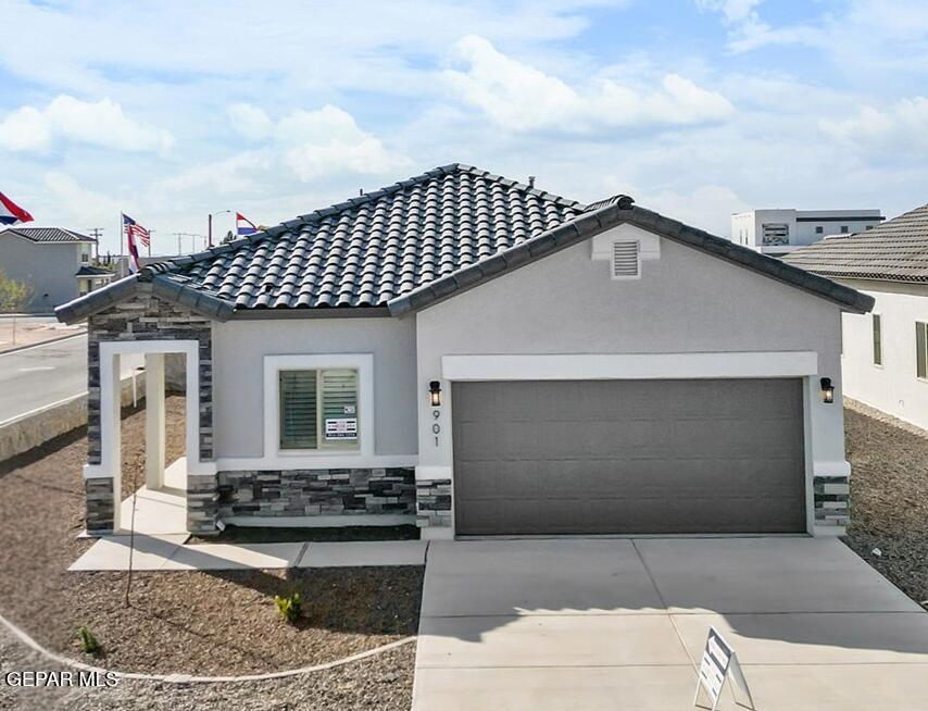 901 Indigo Sky Street Property Photo 1