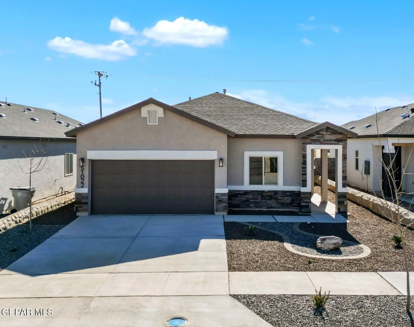 901 Indigo Sky Street Property Photo 43