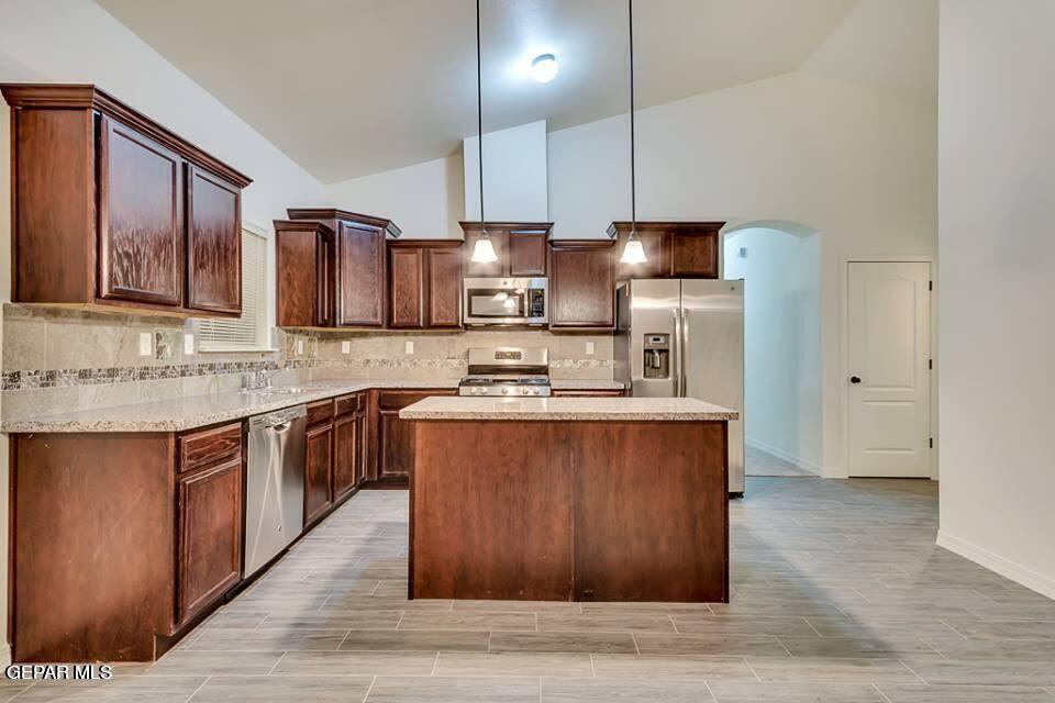 13804 Vicky Brewer Avenue Property Photo 11