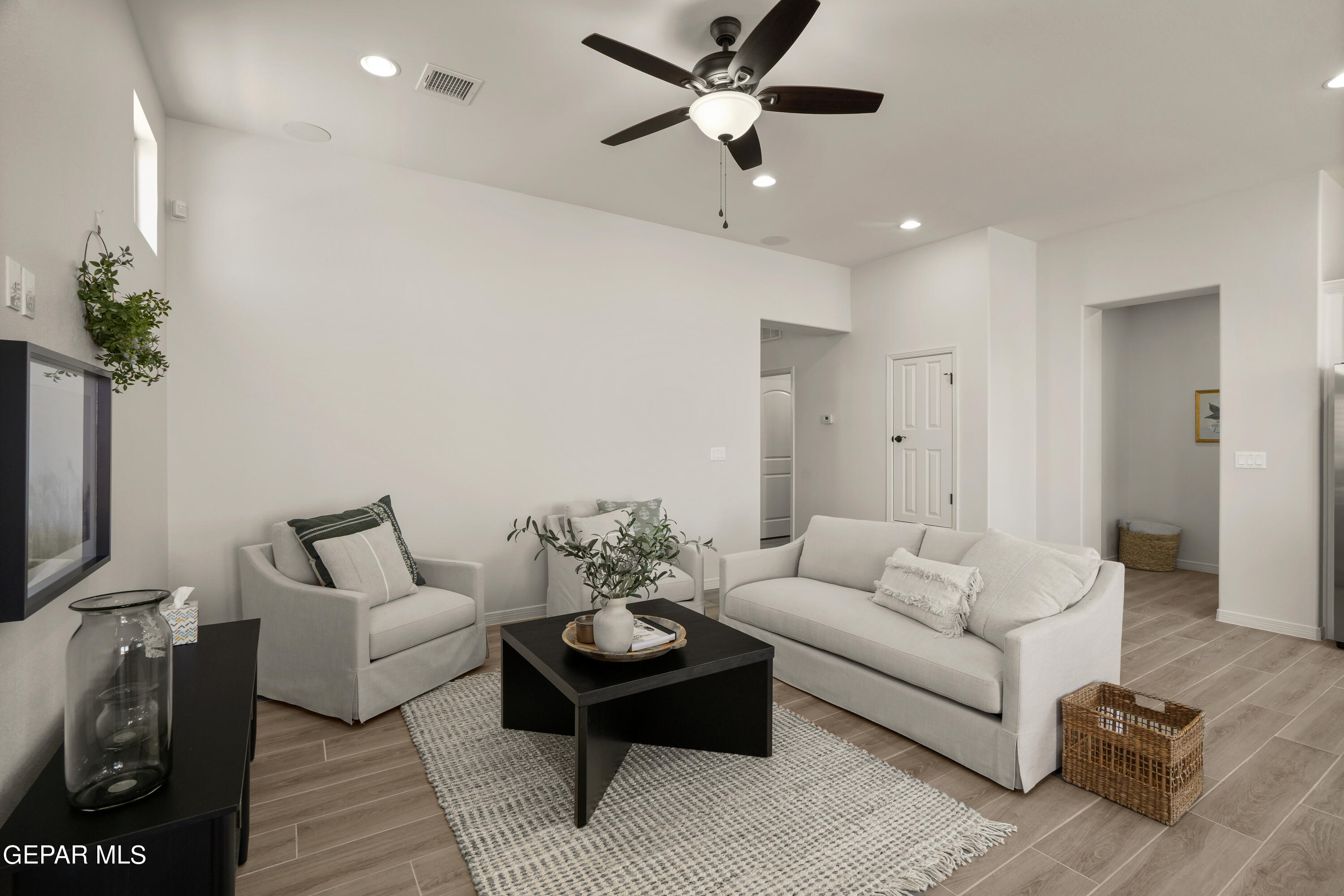 13825 Paseo Bosque Avenue Property Photo 5