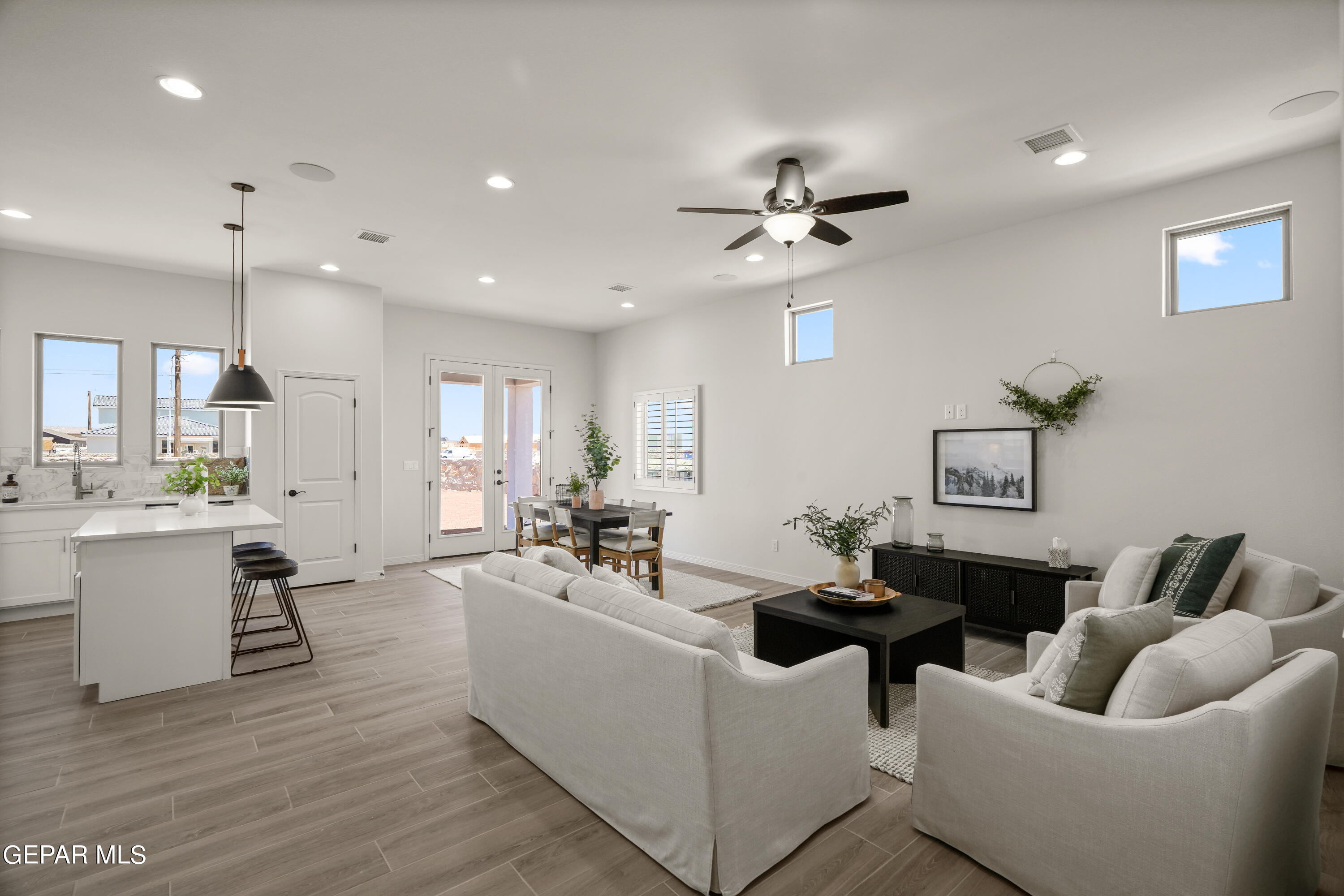 13825 Paseo Bosque Avenue Property Photo 6