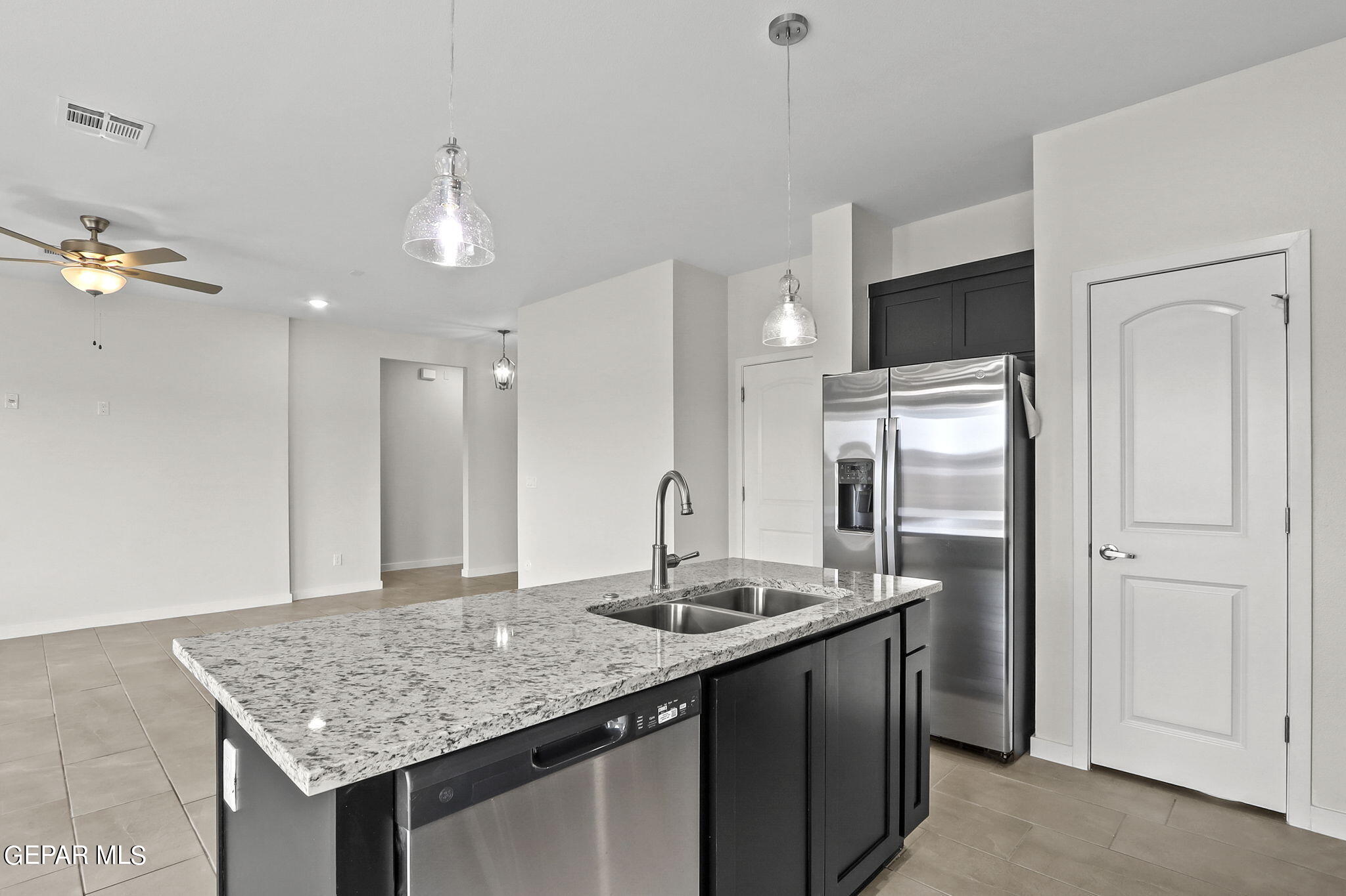 12037 Iron Hollow Street Property Photo 6