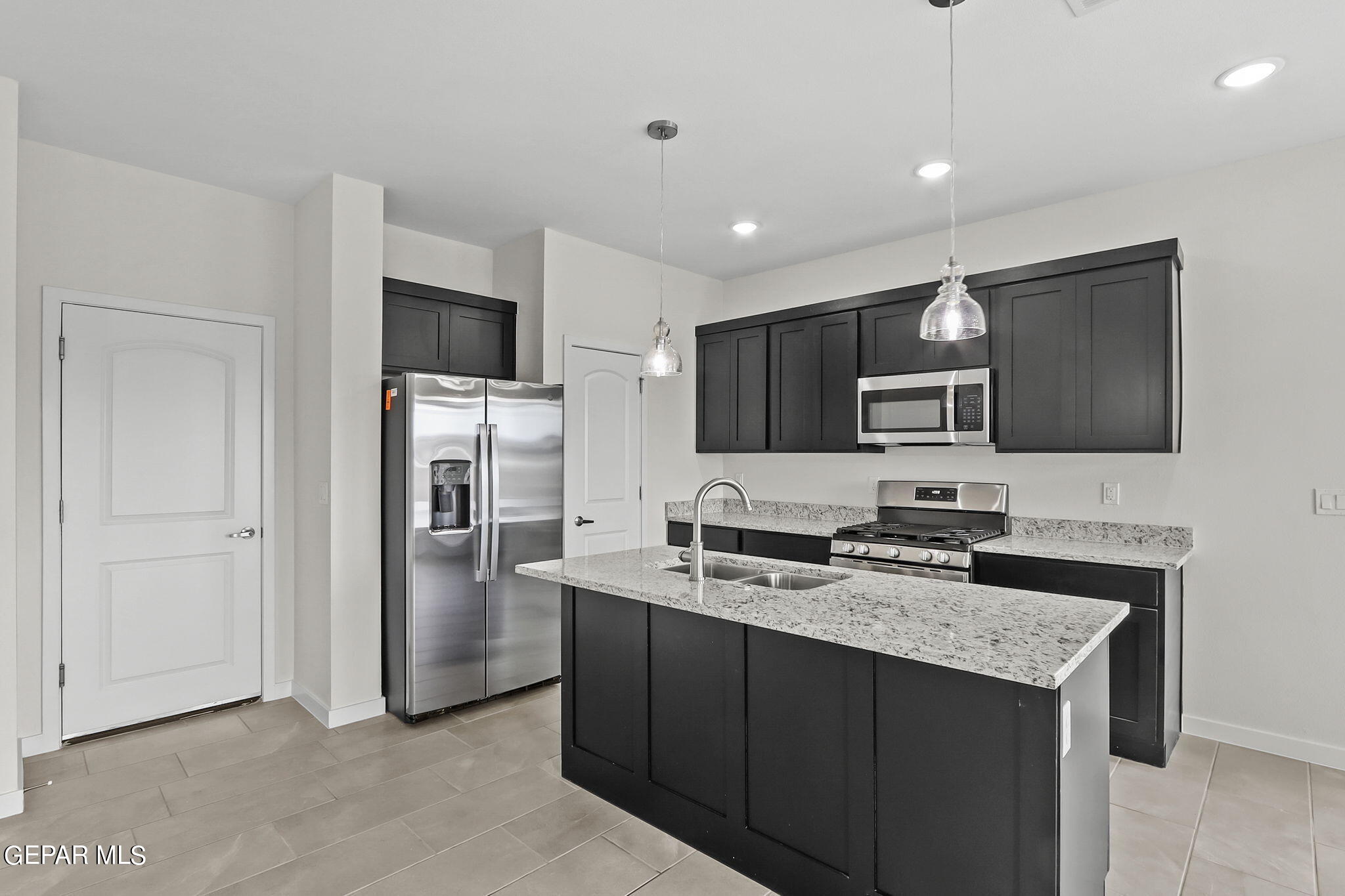 12037 Iron Hollow Street Property Photo 16