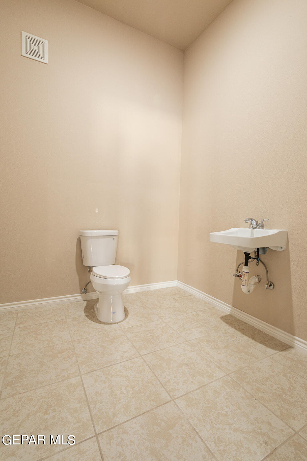 13644 David Drive Property Photo 38