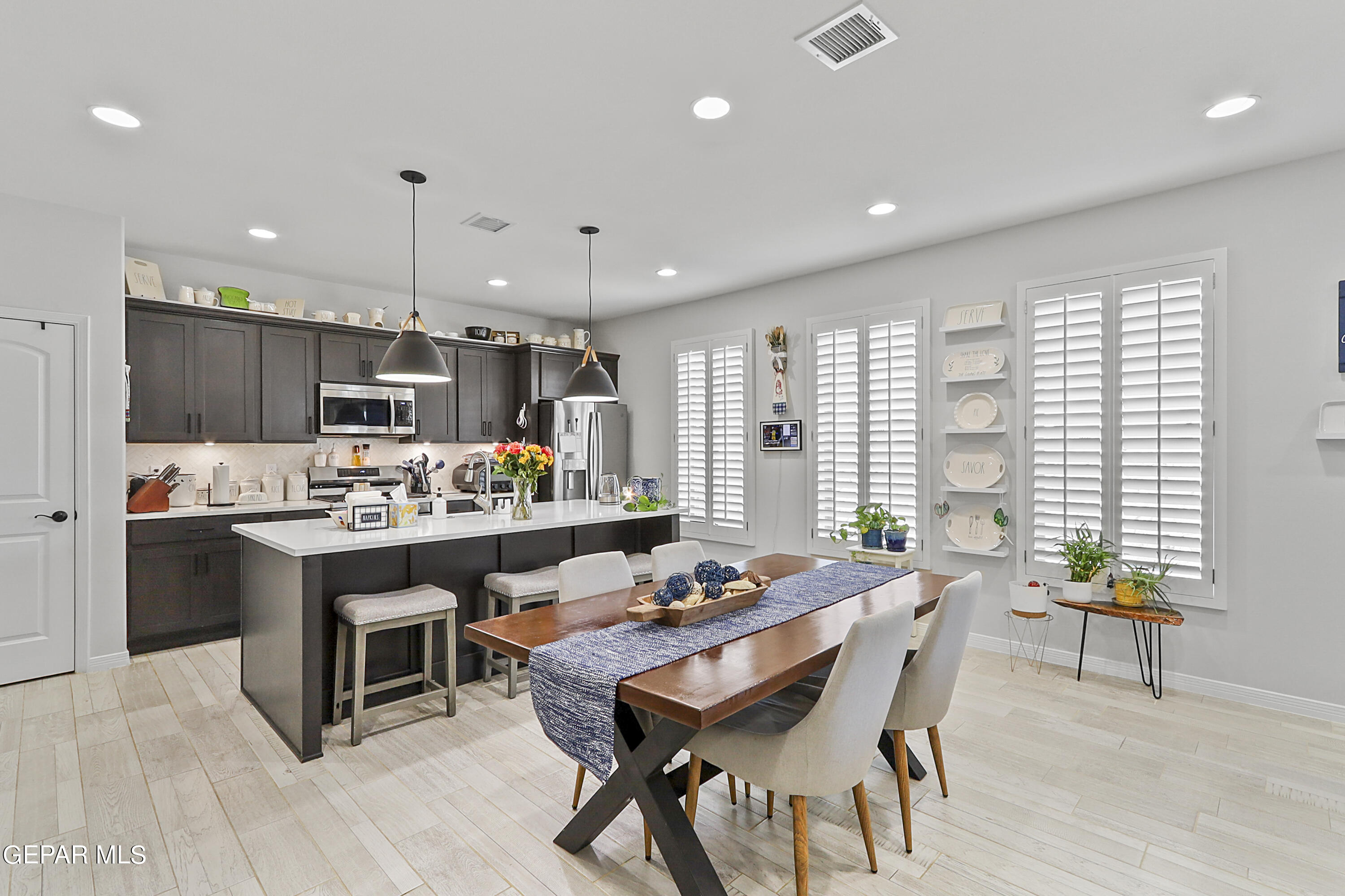 6009 Hidden Passage Avenue Property Photo 12