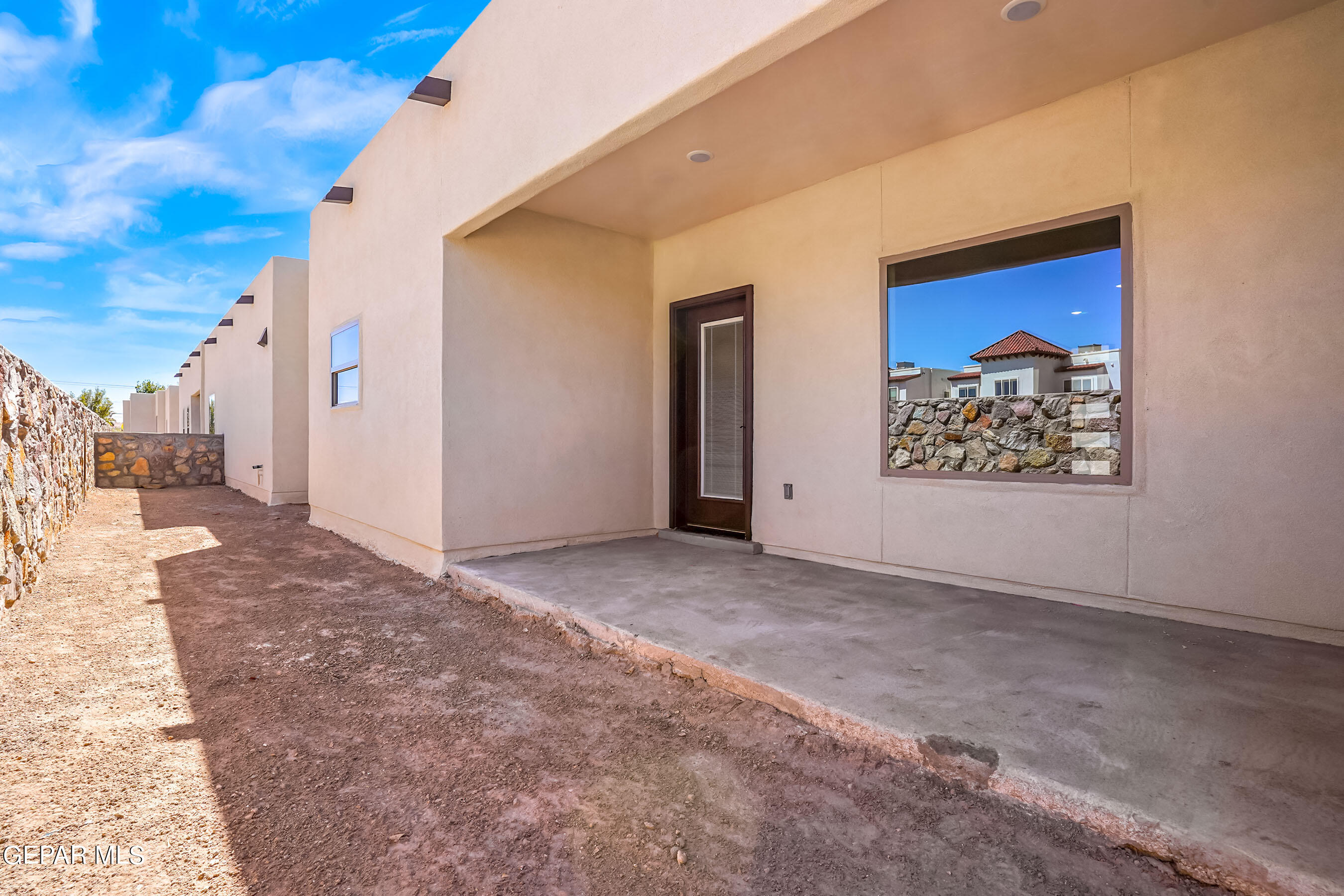 871 Country Club Road, 1d Property Photo 30