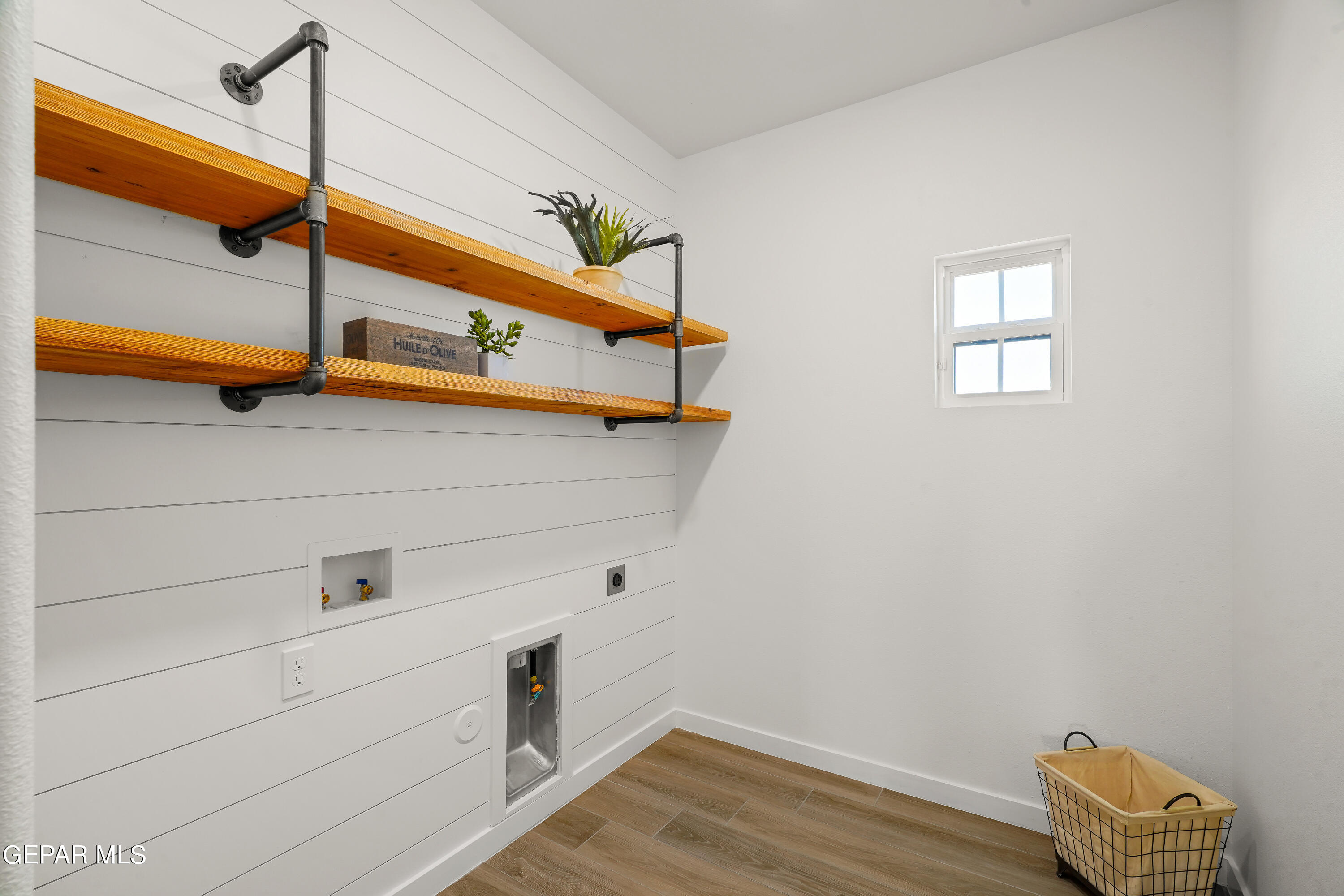 15249 Gauge Court Property Photo 27