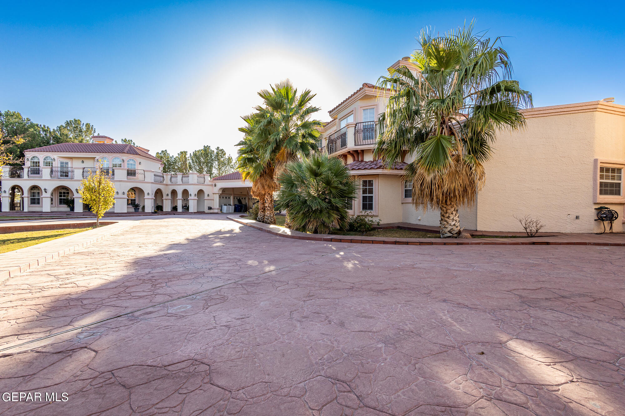 18 Via Placita Property Photo 8